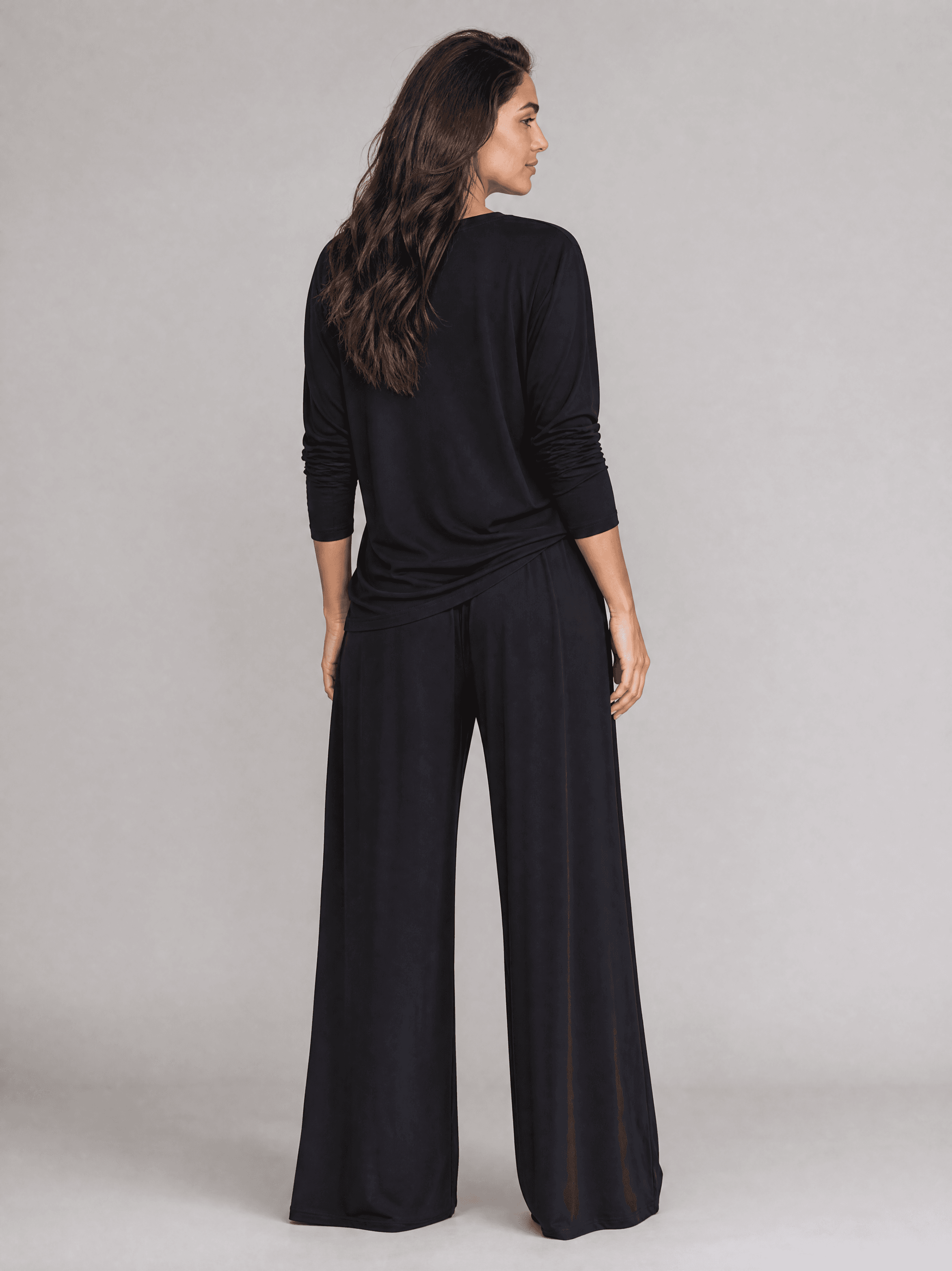Schwarzes Bambus-Longsleeve Nina — Foto 6