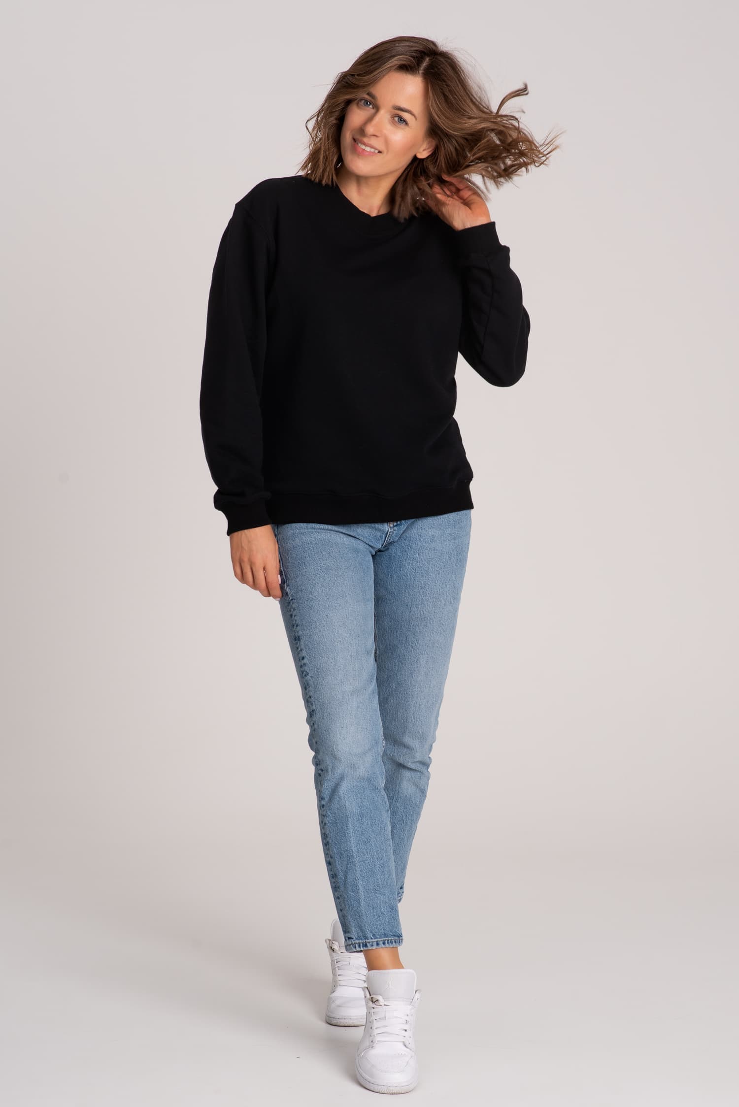 Czarna bluza damska NIEzwykła - widok 2