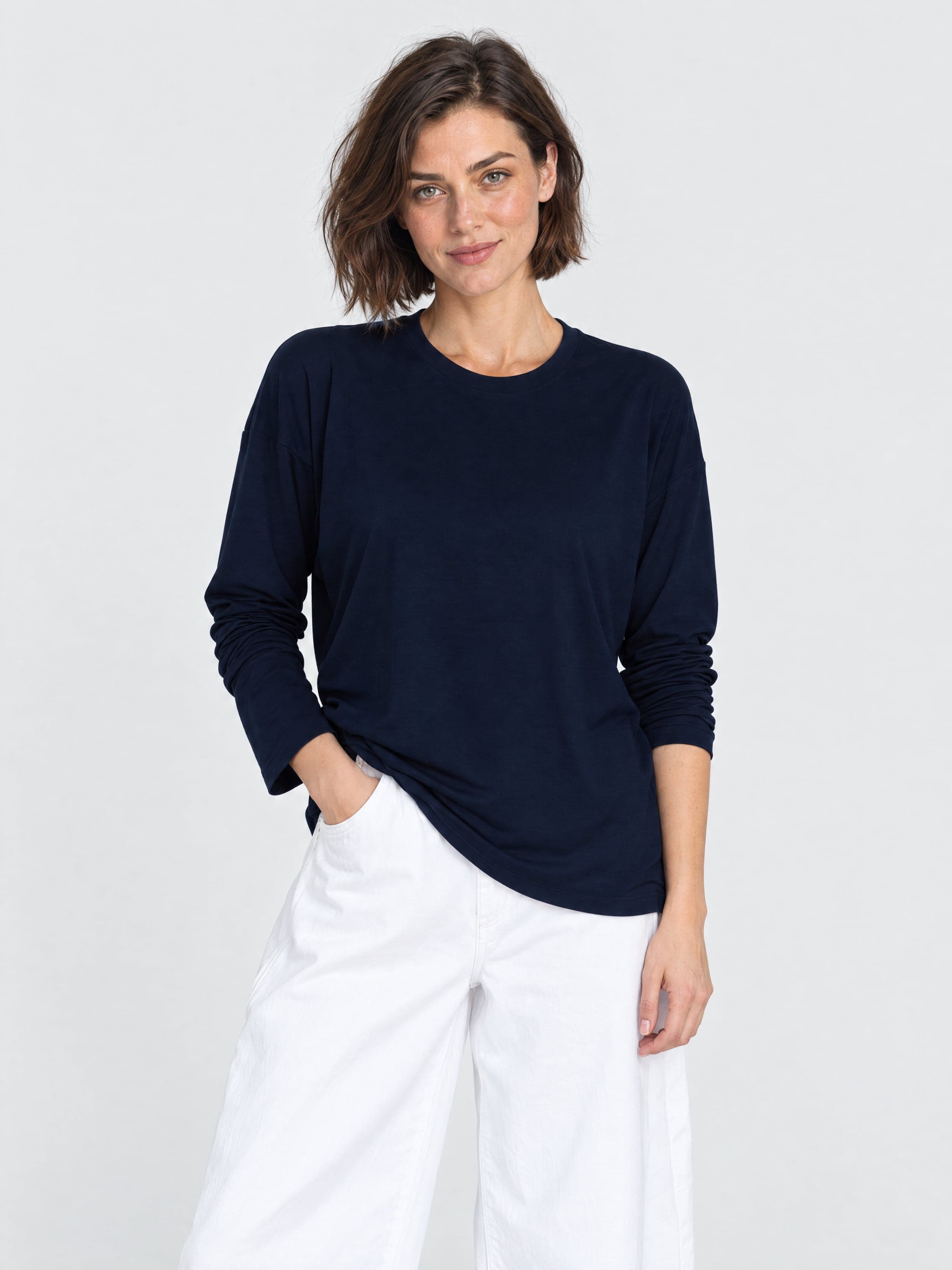 Bambus-Longsleeve Nina in Marineblau — Foto 5