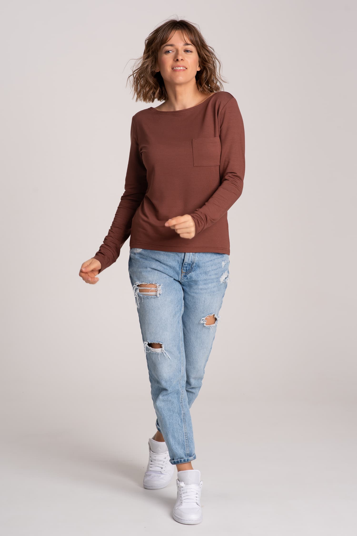 Longsleeve z kieszonką BASIC - brązowy — zdjęcie 2