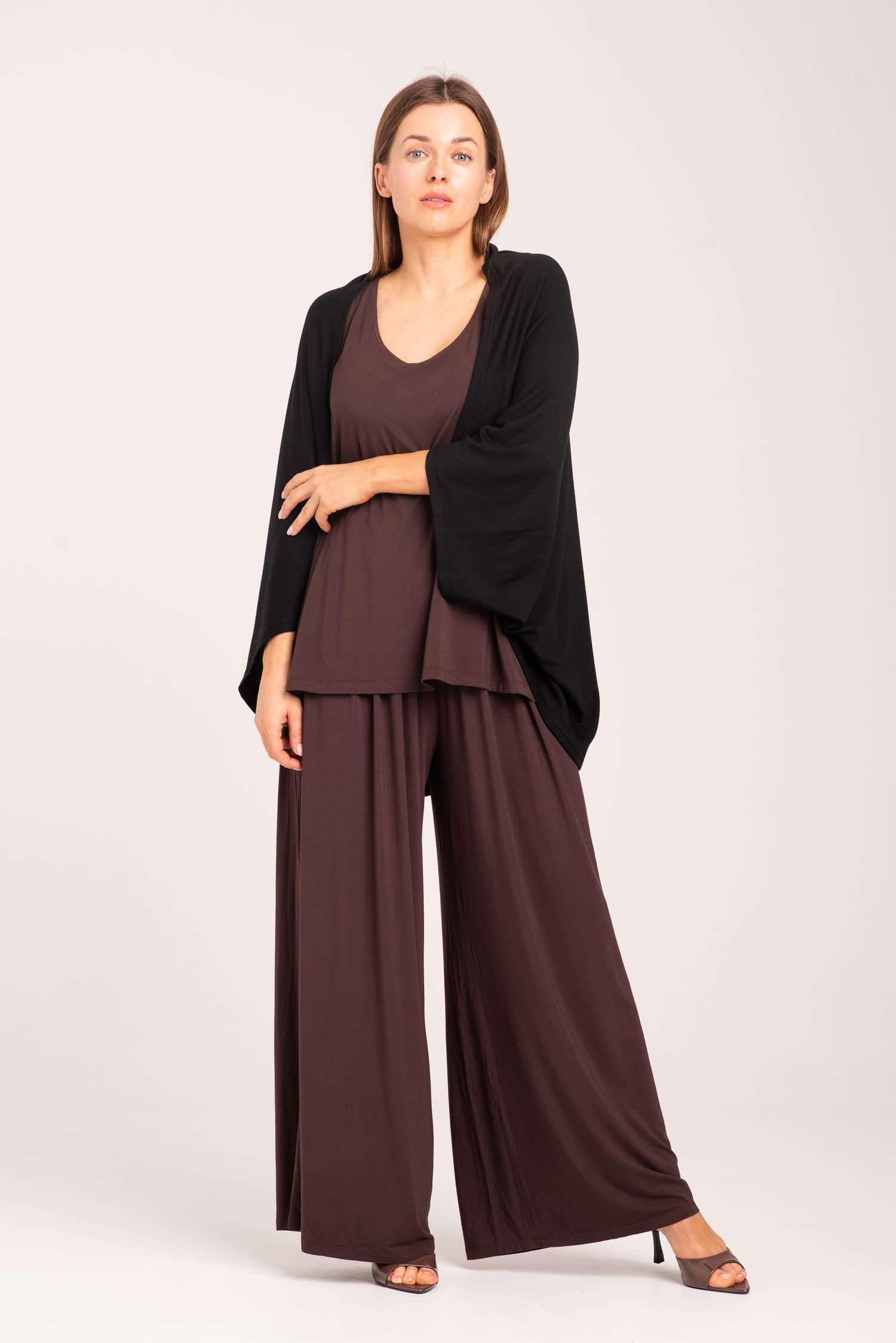 Czarna narzutka bambusowa Grażynka — zdjęcie 11