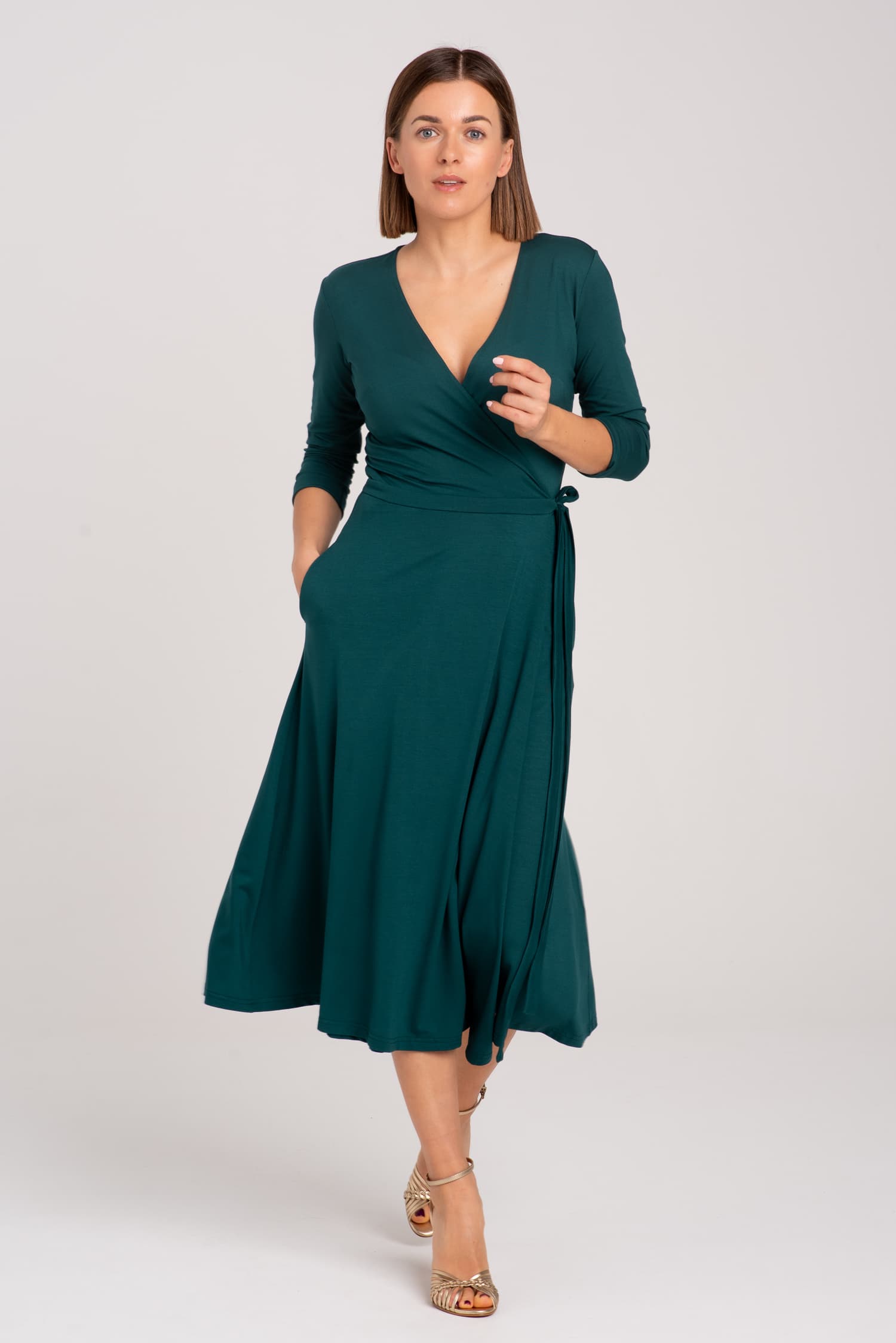 Zielona sukienka kopertowa z modalu Red