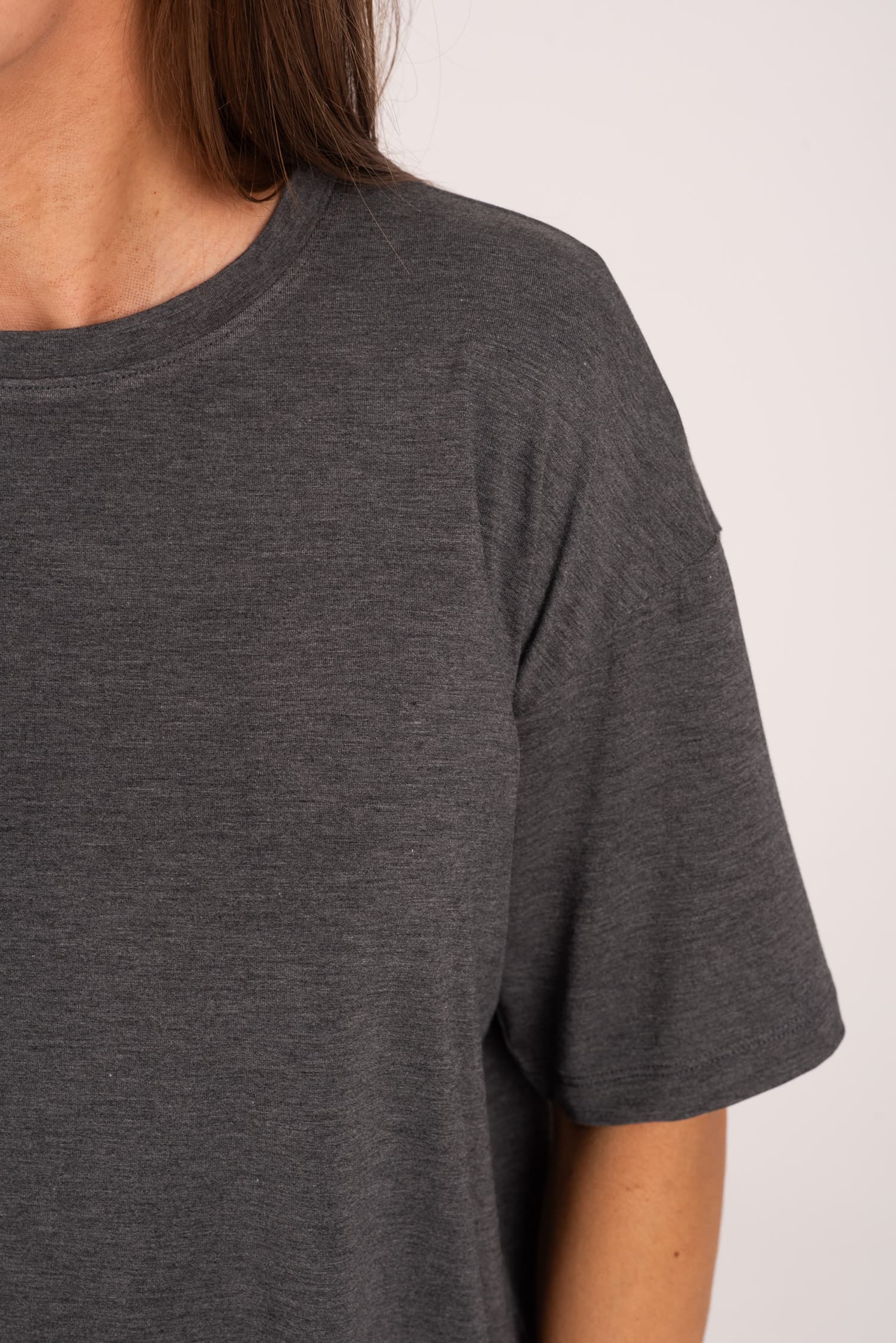 Grafitowy bambusowy t-shirt Nina — photo 6