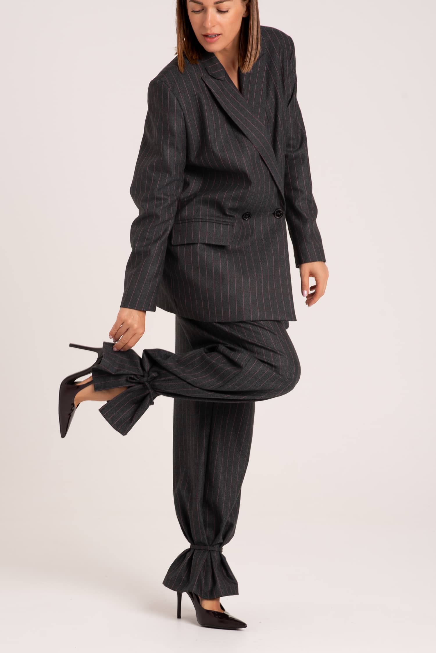 Grafitowa marynarka w paski Mia — zdjęcie 6