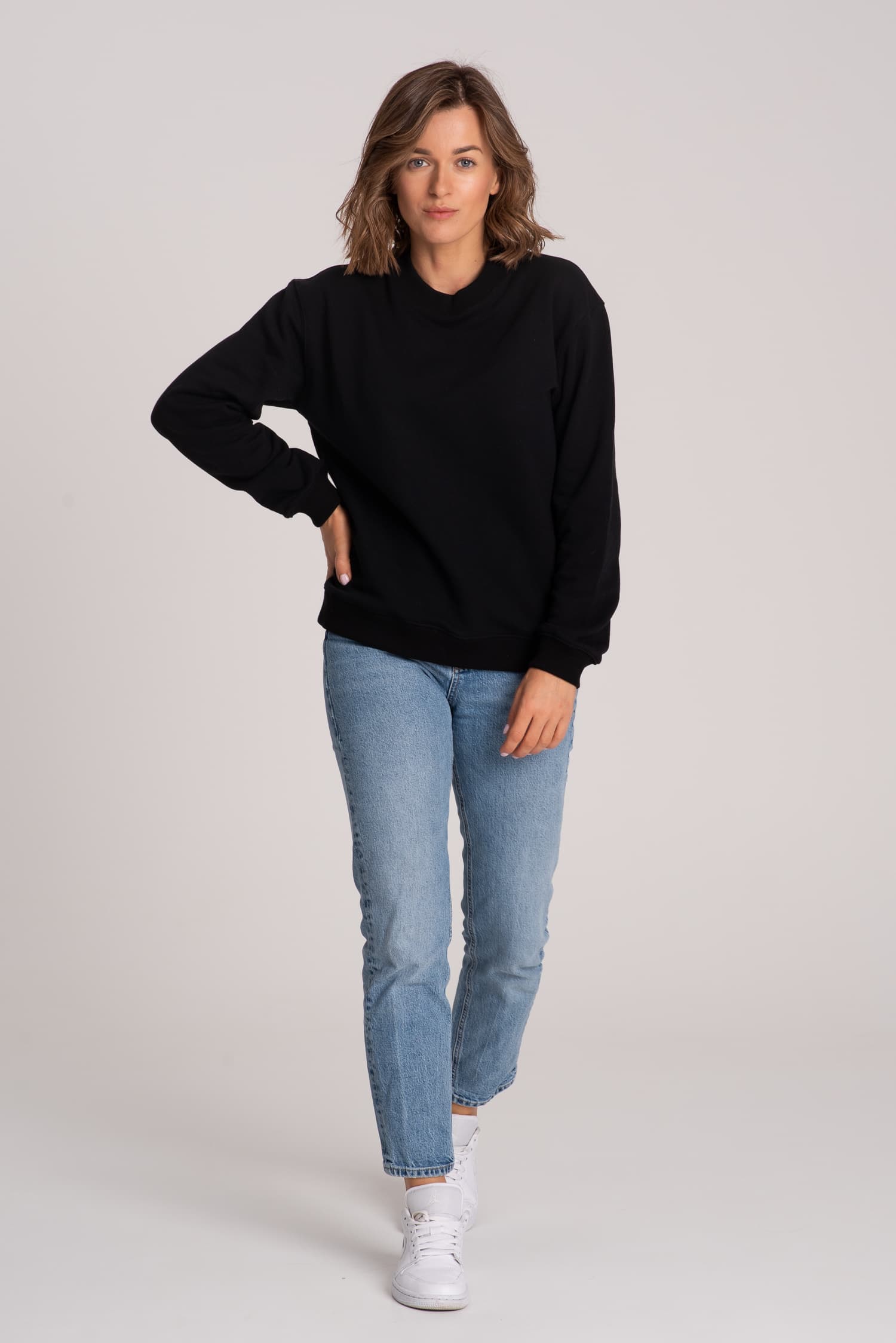 Czarna bluza damska NIEzwykła