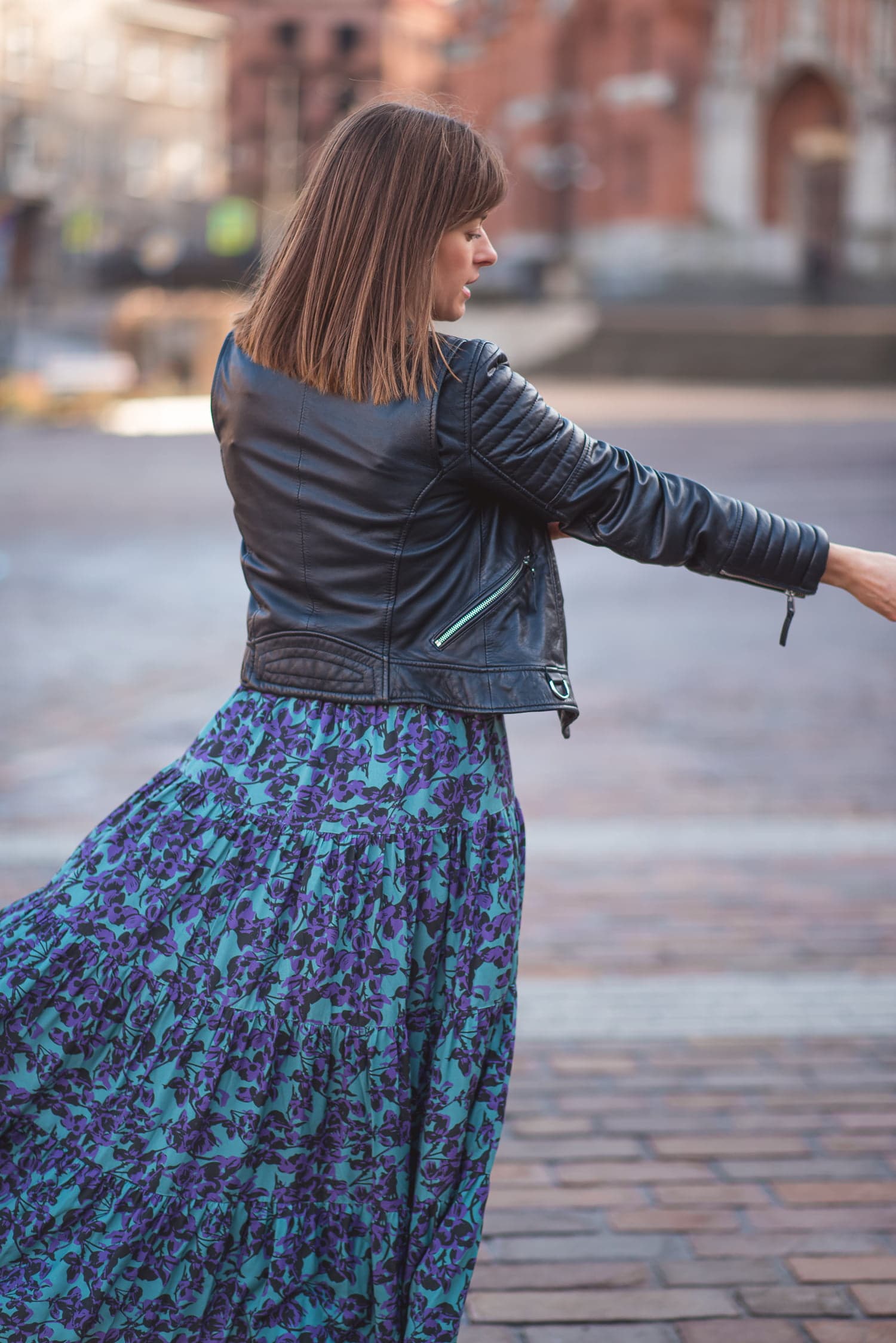 Sukienka SPEŁNIENIE - kwiaty — zdjęcie 2