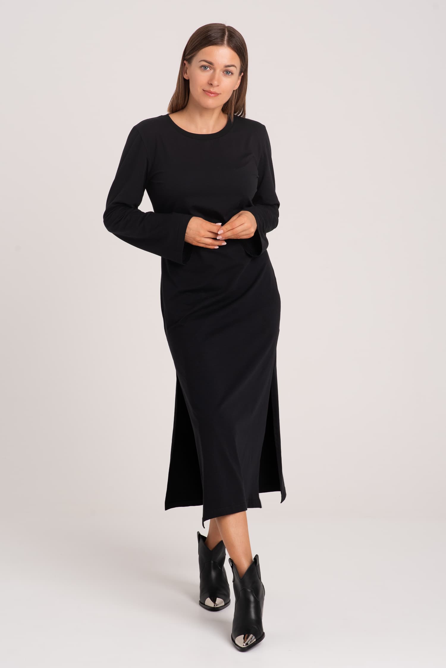 Schwarzes langes T-Shirt-Kleid mit Schlitz AVERY — Foto 7