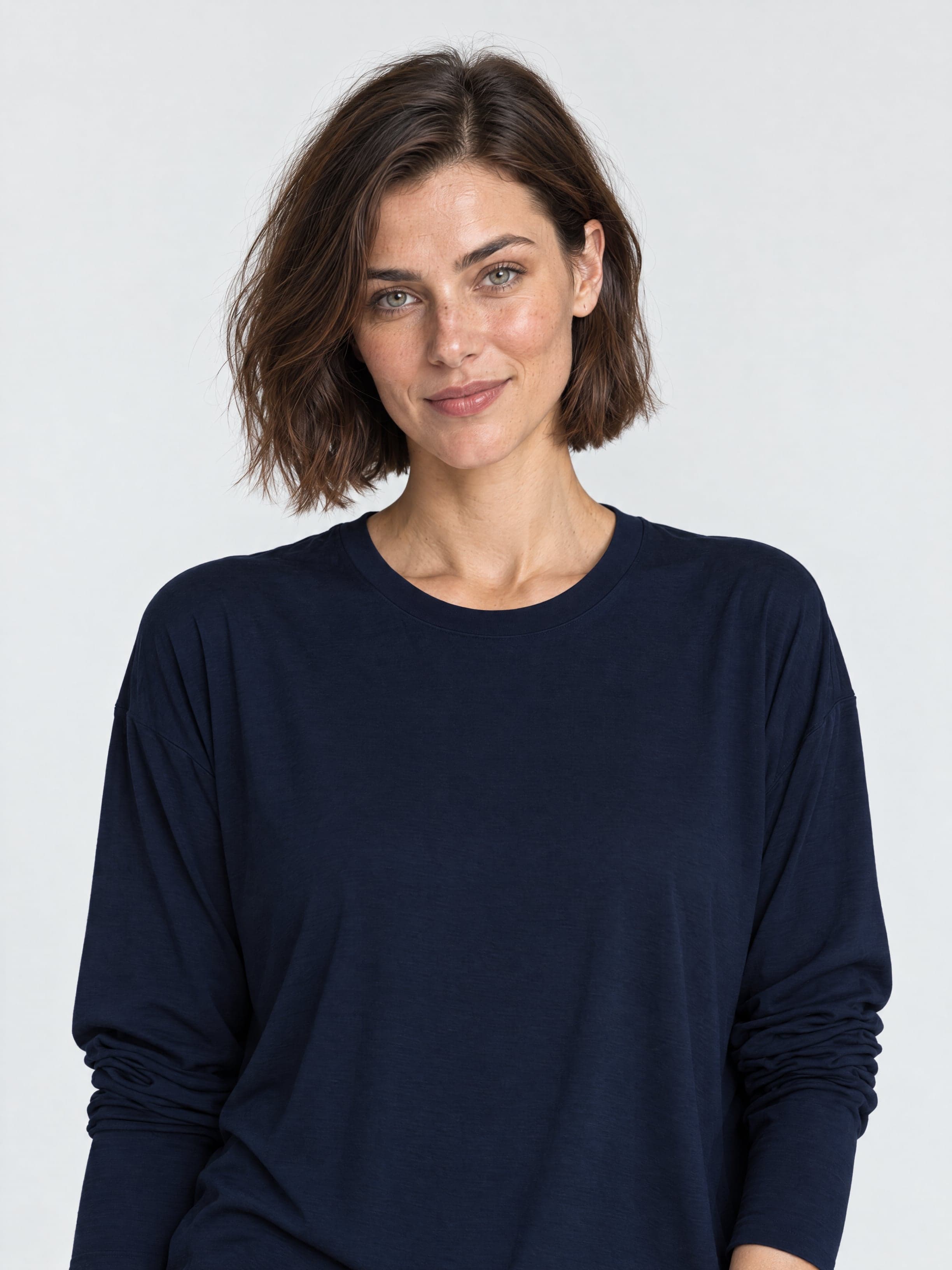 Bambus-Longsleeve Nina in Marineblau — Foto 10
