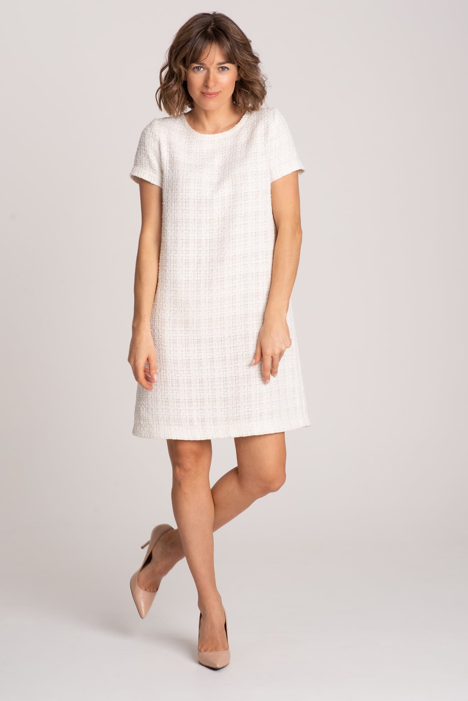Klassisches Kleid MINIMALISTIN – Weiß — Foto 4