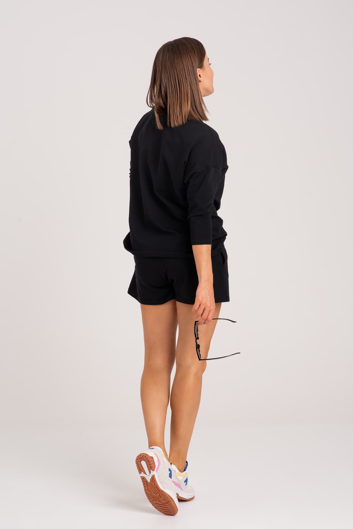 Zestaw dresowy BASIC (spodenki + koszulka) – czarny - widok 2