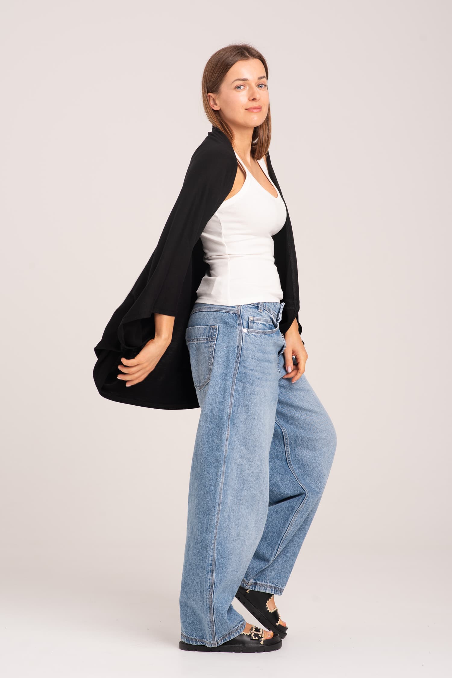 Czarna narzutka bambusowa Grażynka — zdjęcie 4