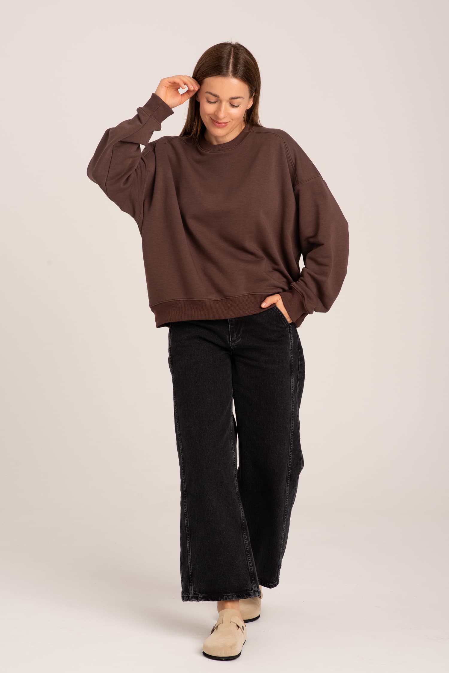 Czekoladowa bluza dresowa Nora — zdjęcie 3