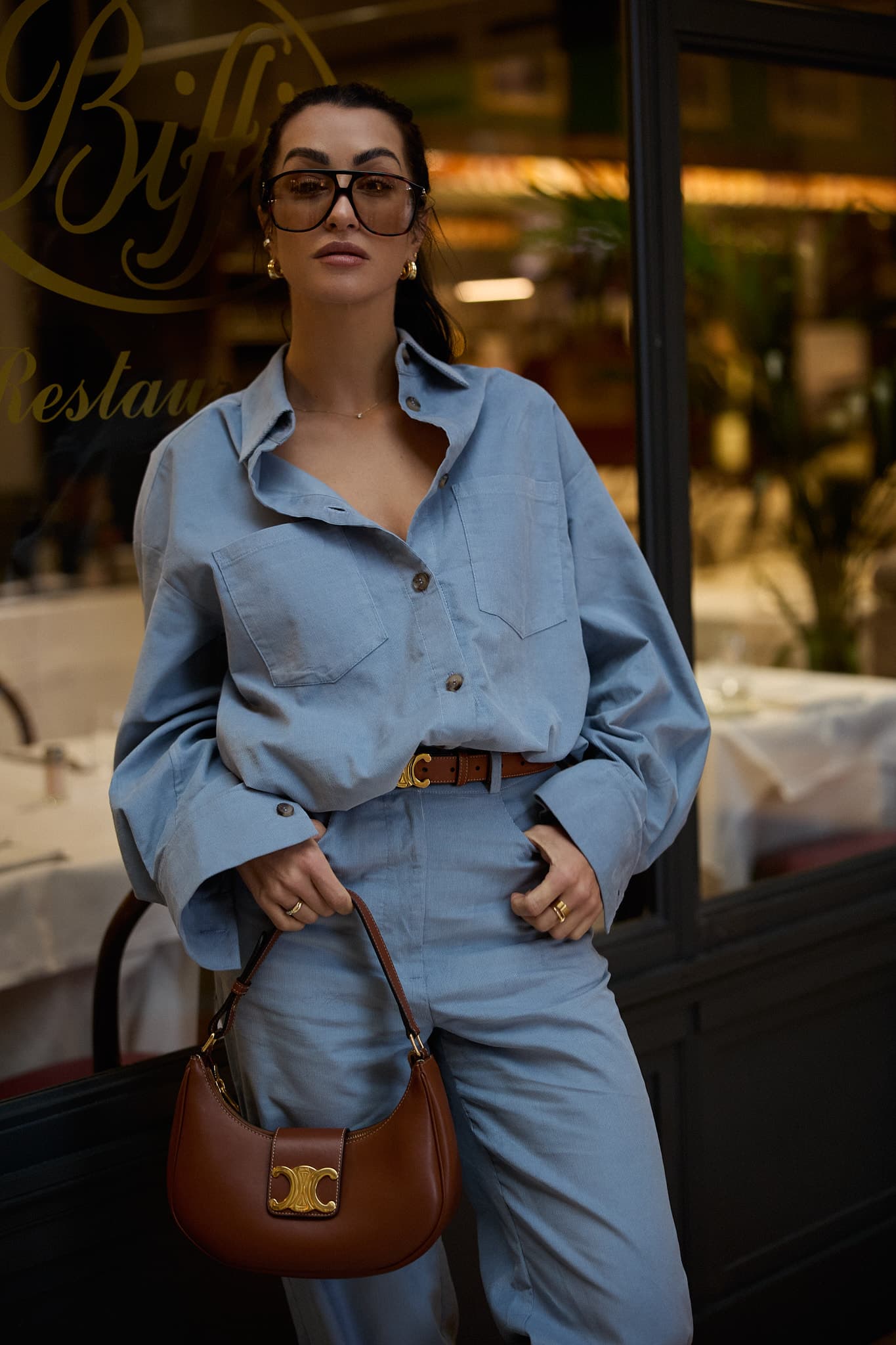 Błękitne spodnie sztruksowe z wysokim stanem Therese — zdjęcie 10