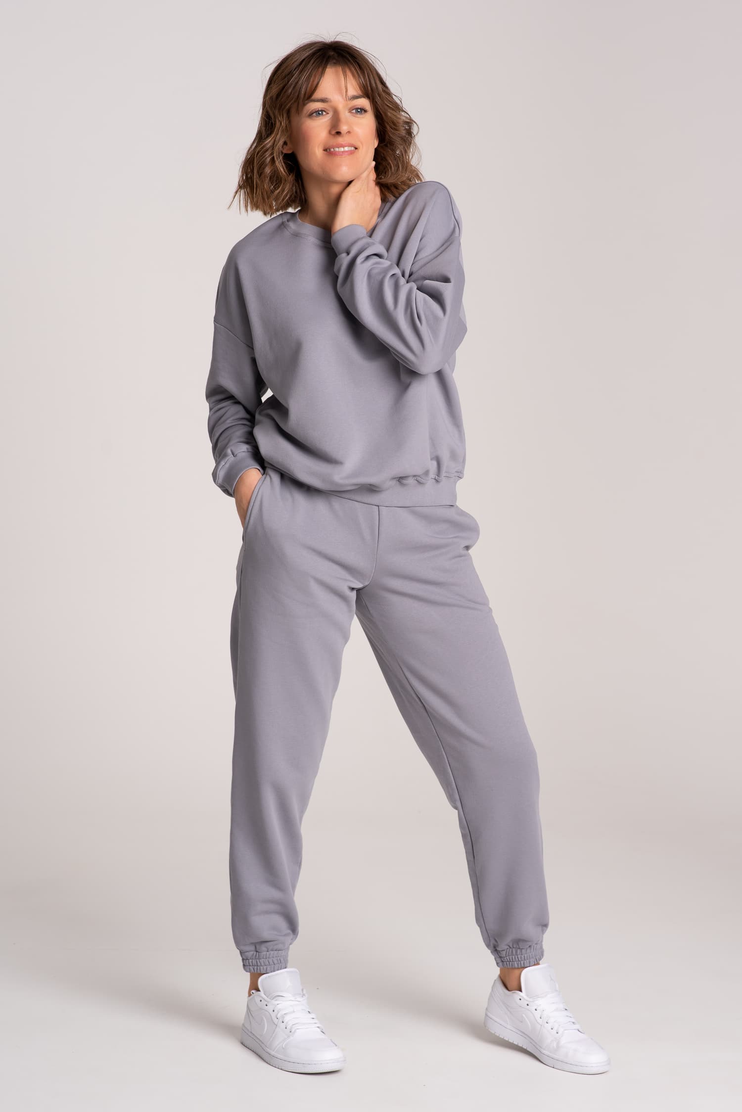 Women's Tracksuit Set: Sweatshirt + Joggers – Dove Grey — photo 3