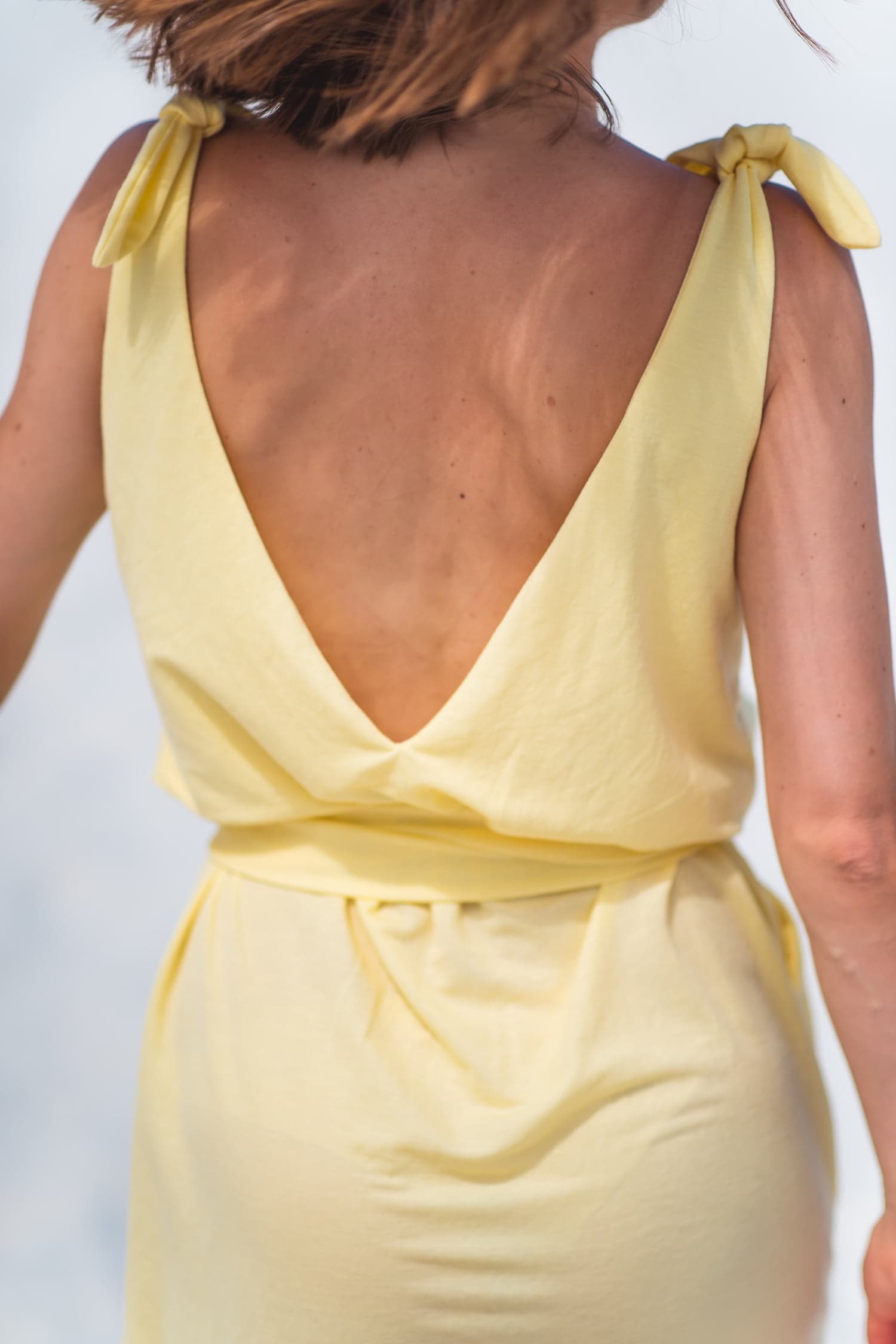 Letnia sukienka SAMAR – żółta — zdjęcie 2