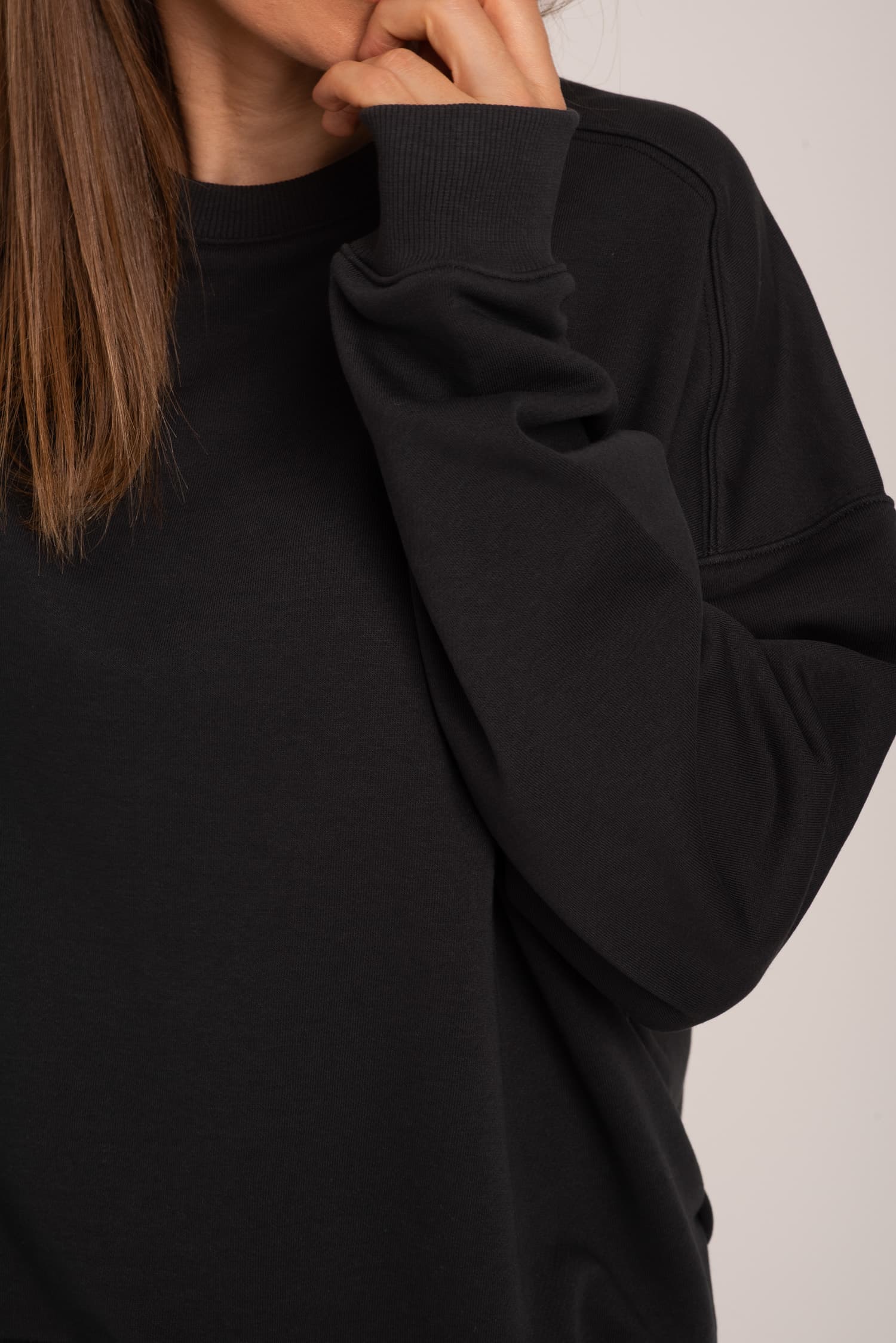 Grafitowa bluza dresowa Nora — zdjęcie 6
