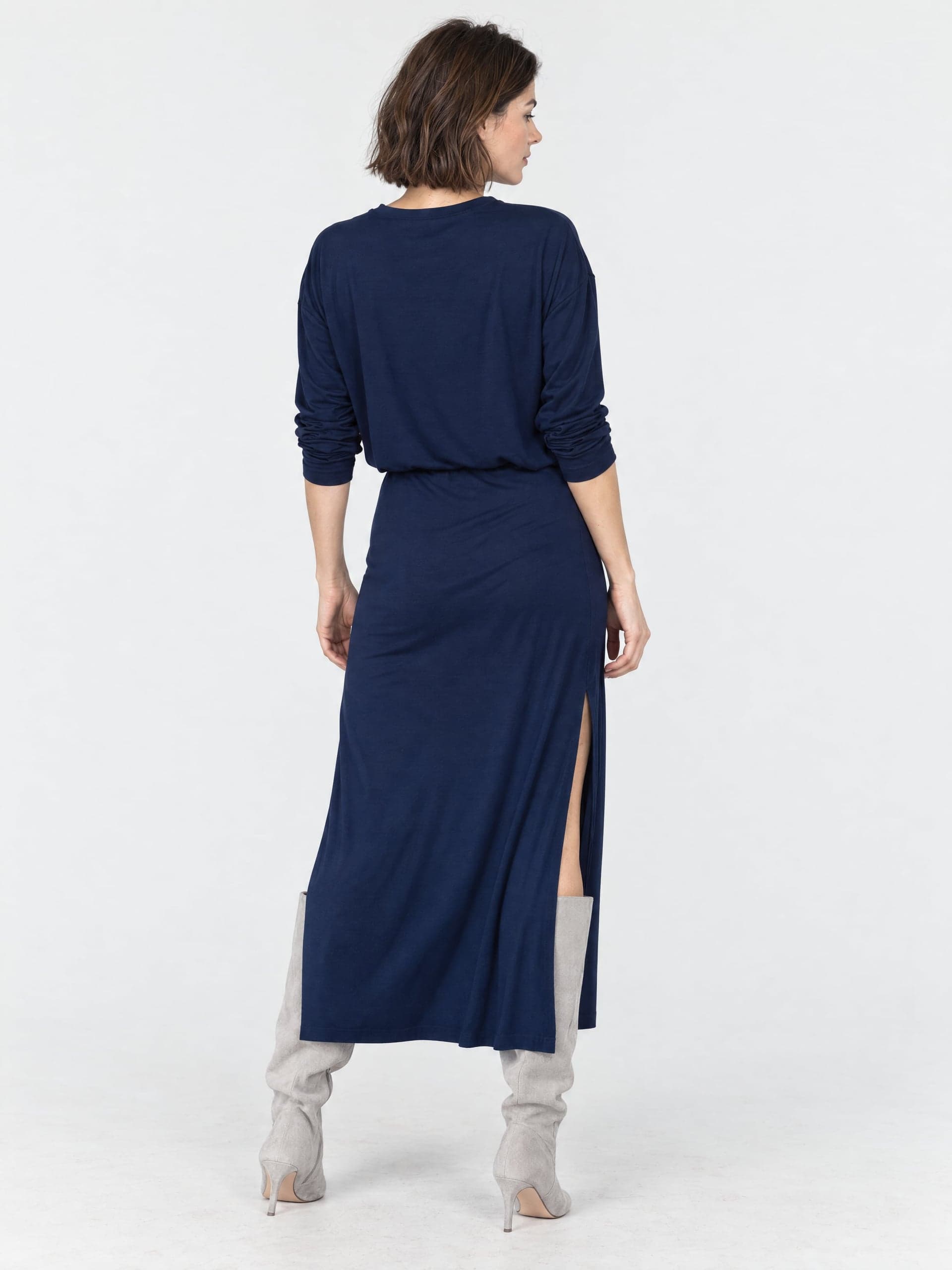 Bambus-Longsleeve Nina in Marineblau — Foto 8