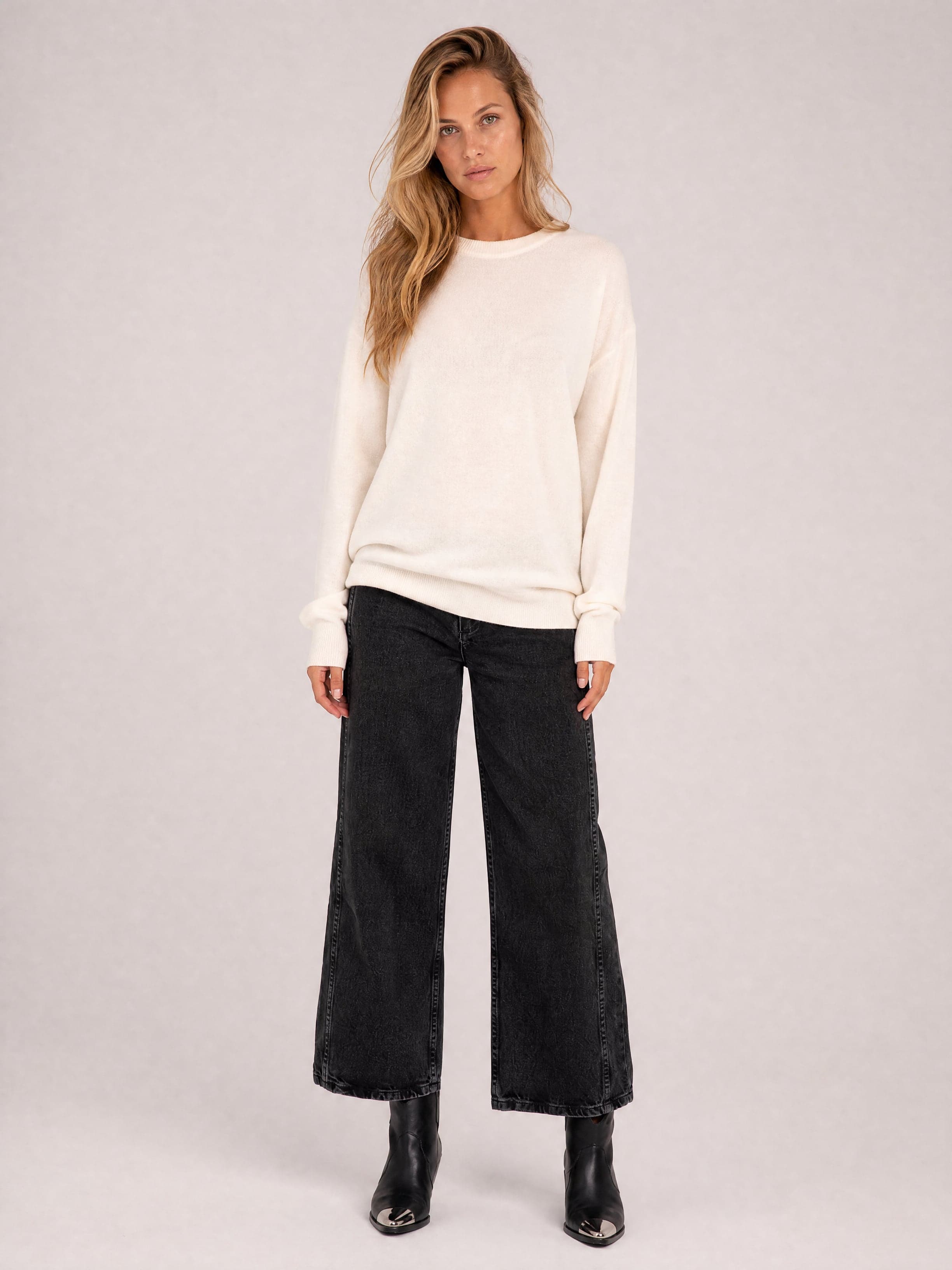 Jersey clásico de mujer en color crema Agatha — foto 4
