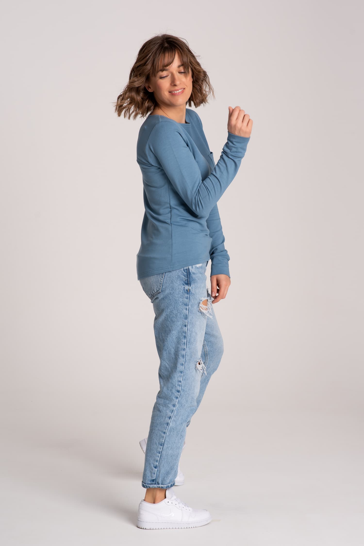 Longsleeve z kieszonką BASIC - niebieski — zdjęcie 2