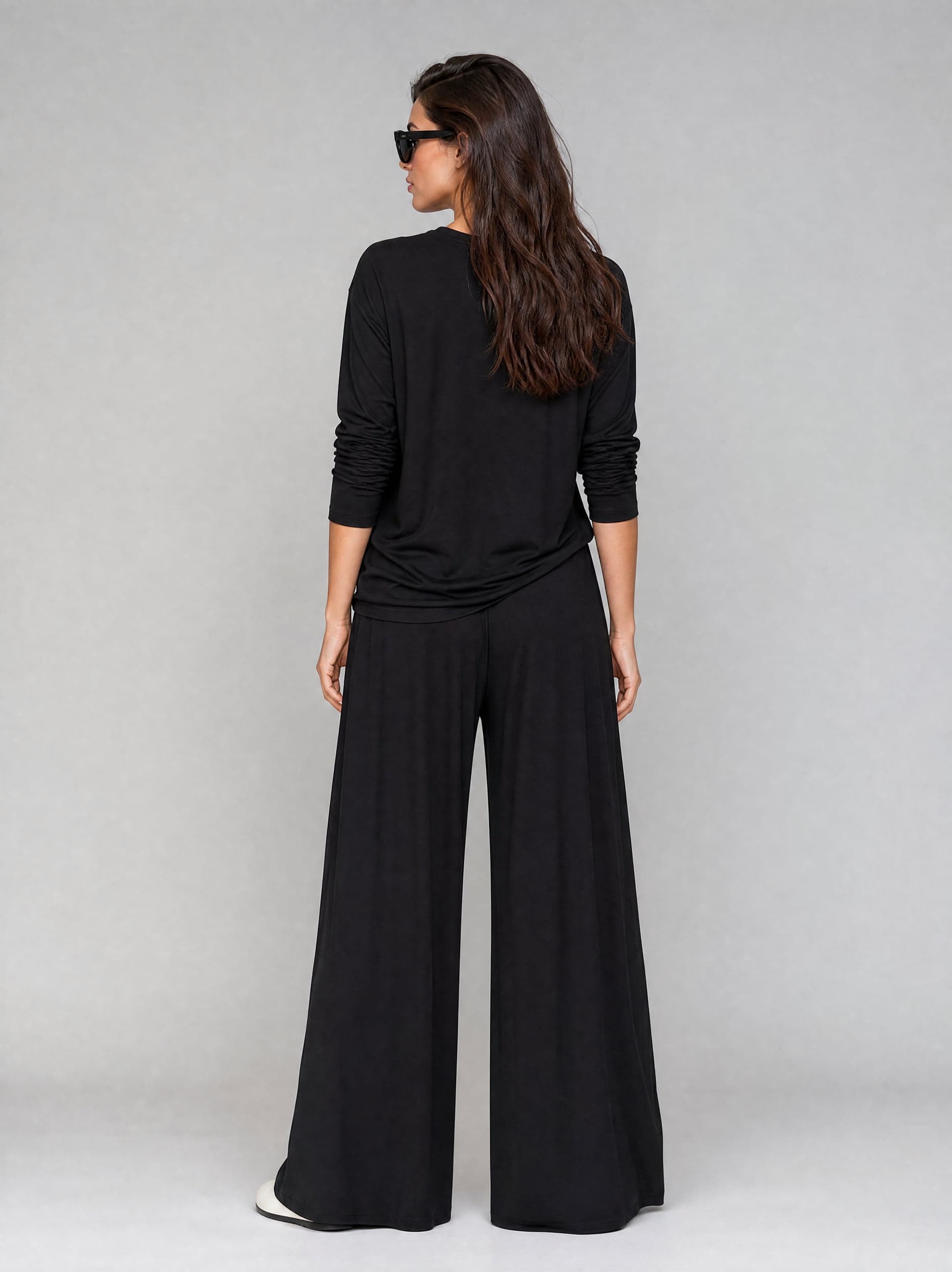Czarny longsleeve  bambusowy Nina - widok 2