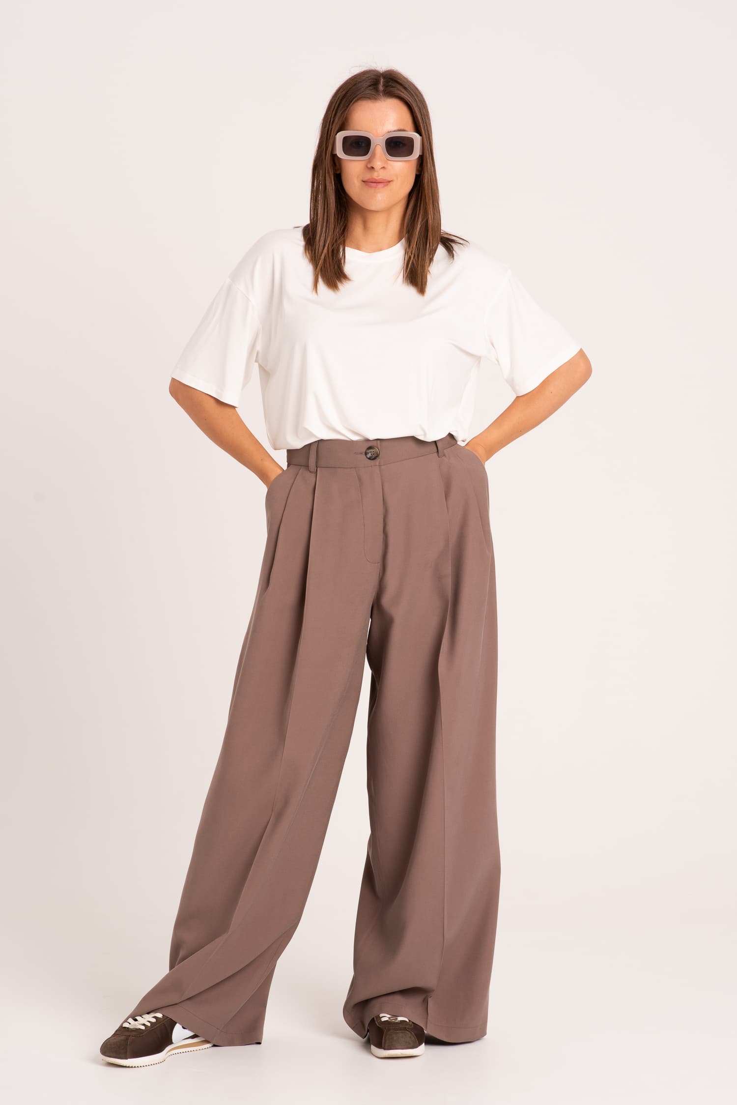 Brązowe spodnie garniturowe Pearl — zdjęcie 3