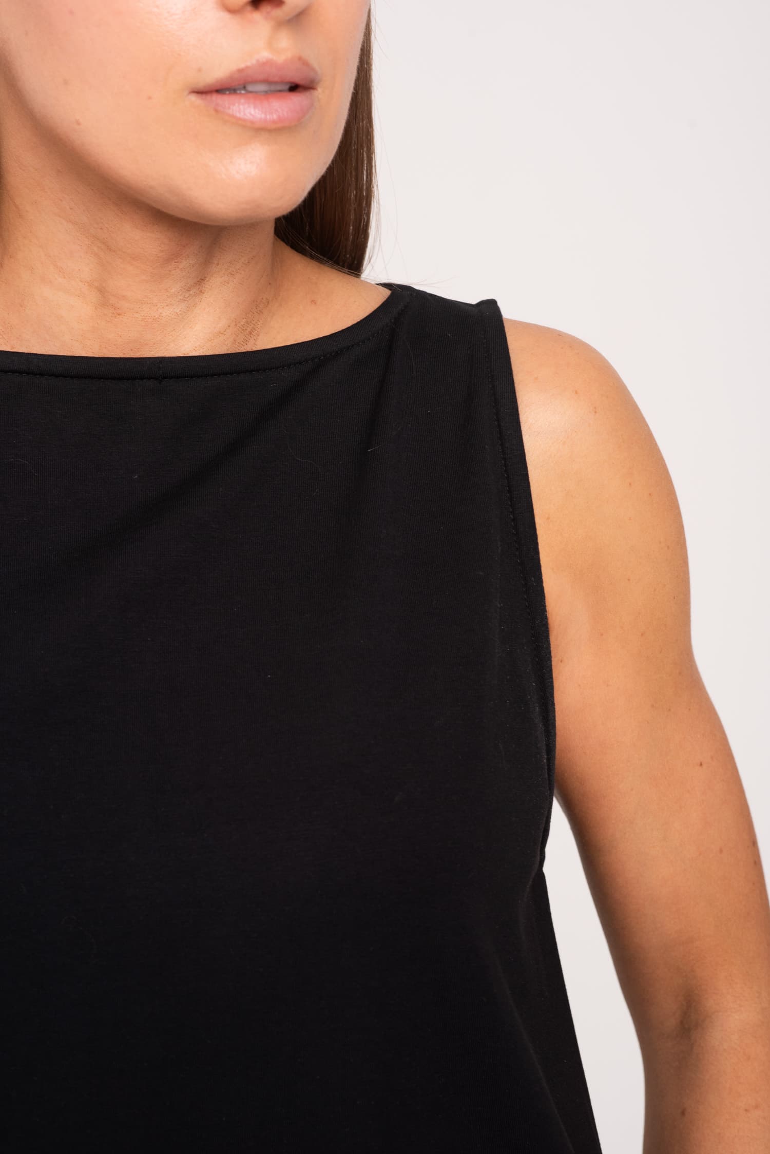 Black Classic Sleeveless Dress Zelda — photo 5