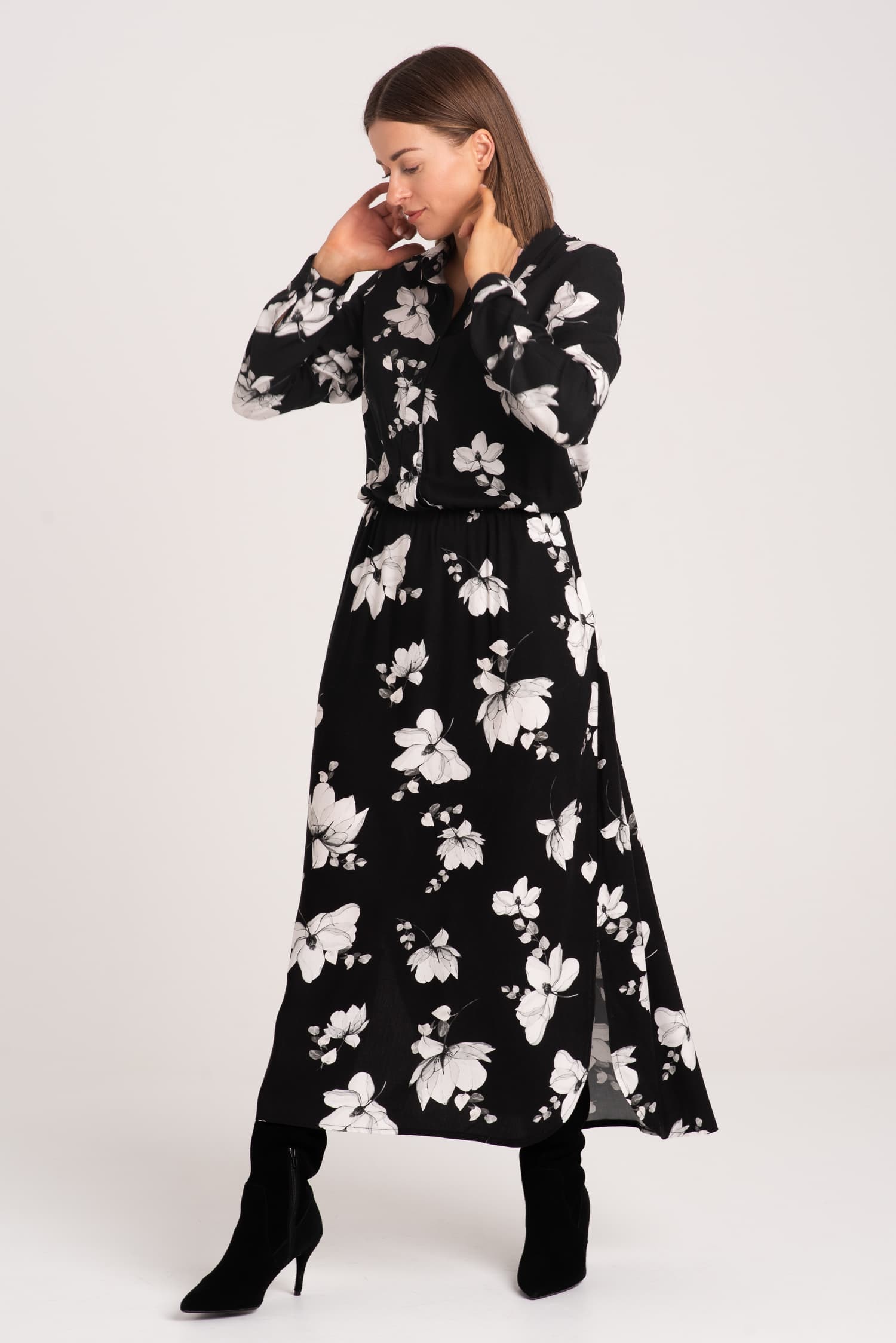 Czarna sukienka koszulowa z wiskozy NONAME - widok 2