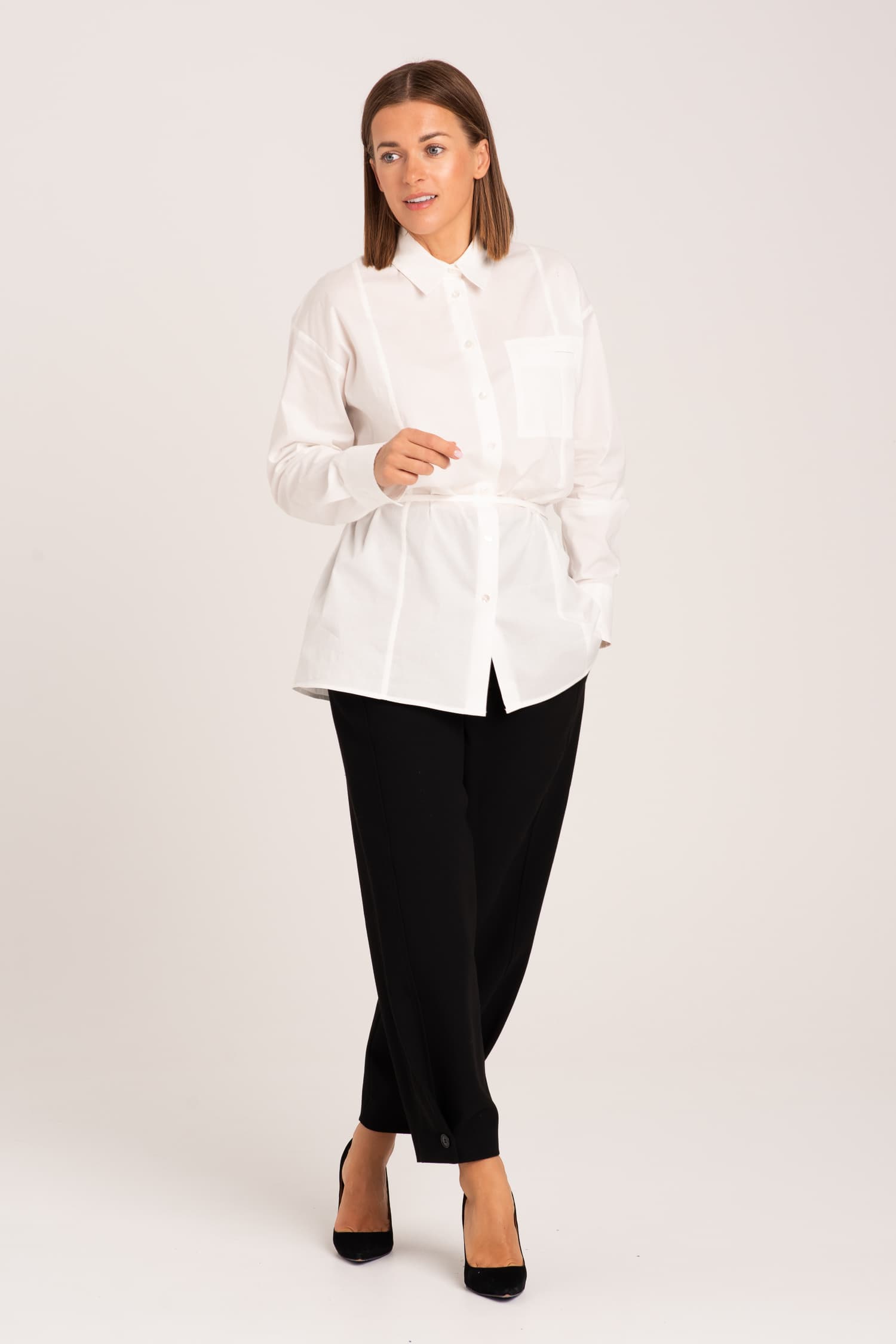 Biała koszula bawełniana z wiązaniem Charlotte — zdjęcie 3