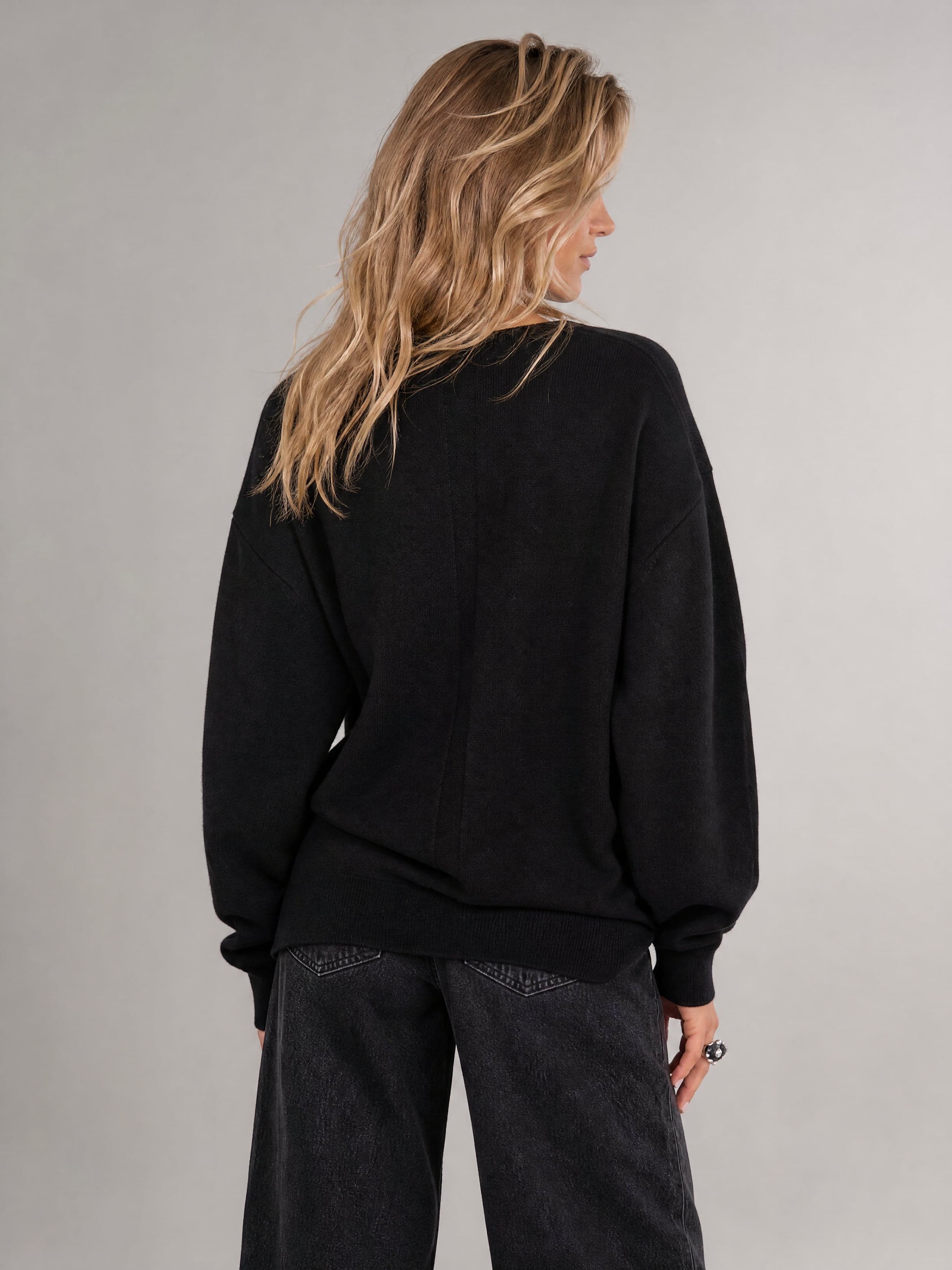 Schwarzer klassischer Damenpullover Agatha — Foto 11