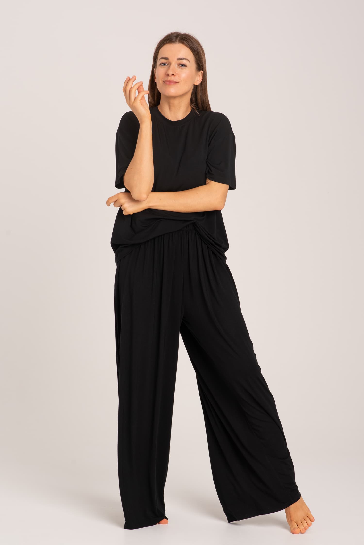 Czarny bambusowy t-shirt Nina — zdjęcie 4