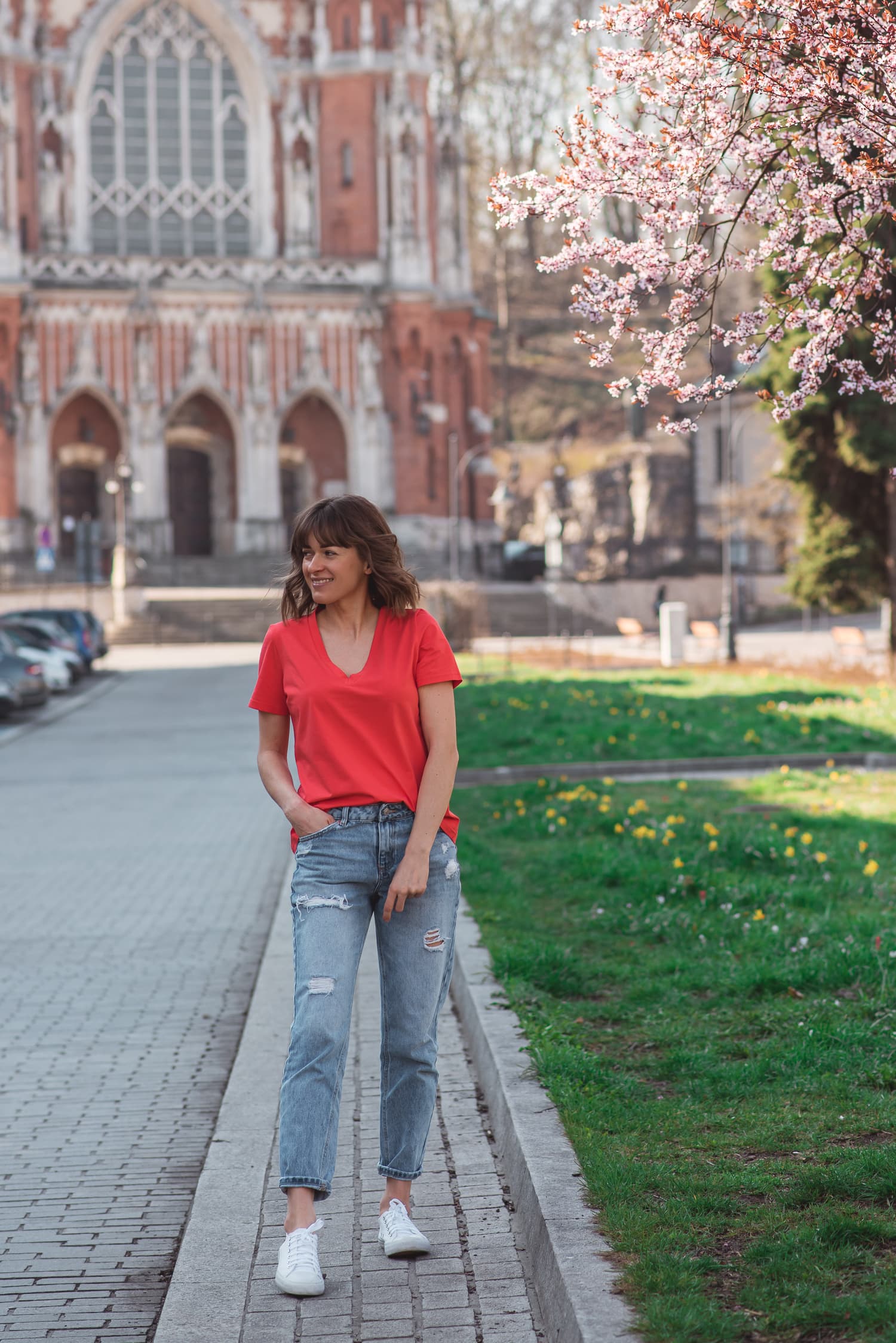 BASIC V-Neck T-shirt - Coral — photo 3
