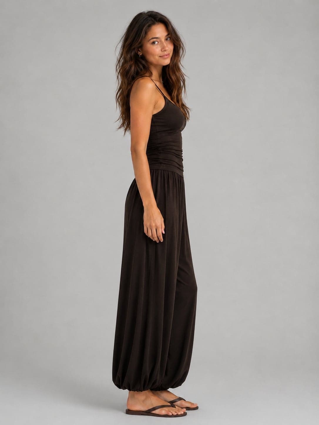 Top Selena de modal marrón con tirantes finos — foto 5