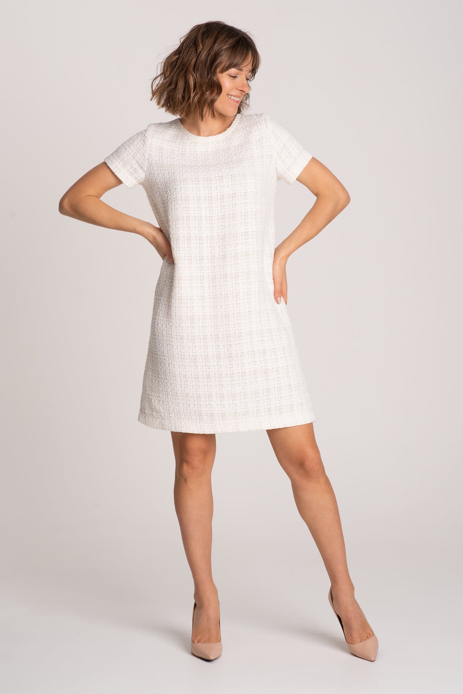 Klasyczna sukienka MINIMALISTKA – biała