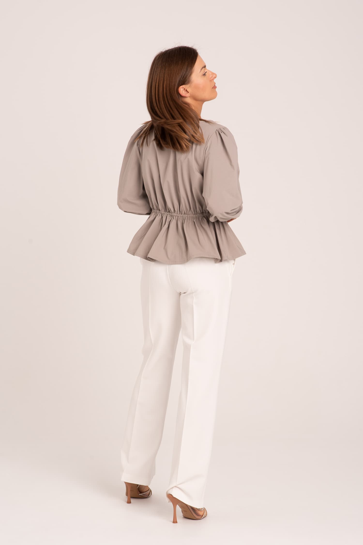 Białe spodnie garniturowe Lana — zdjęcie 4