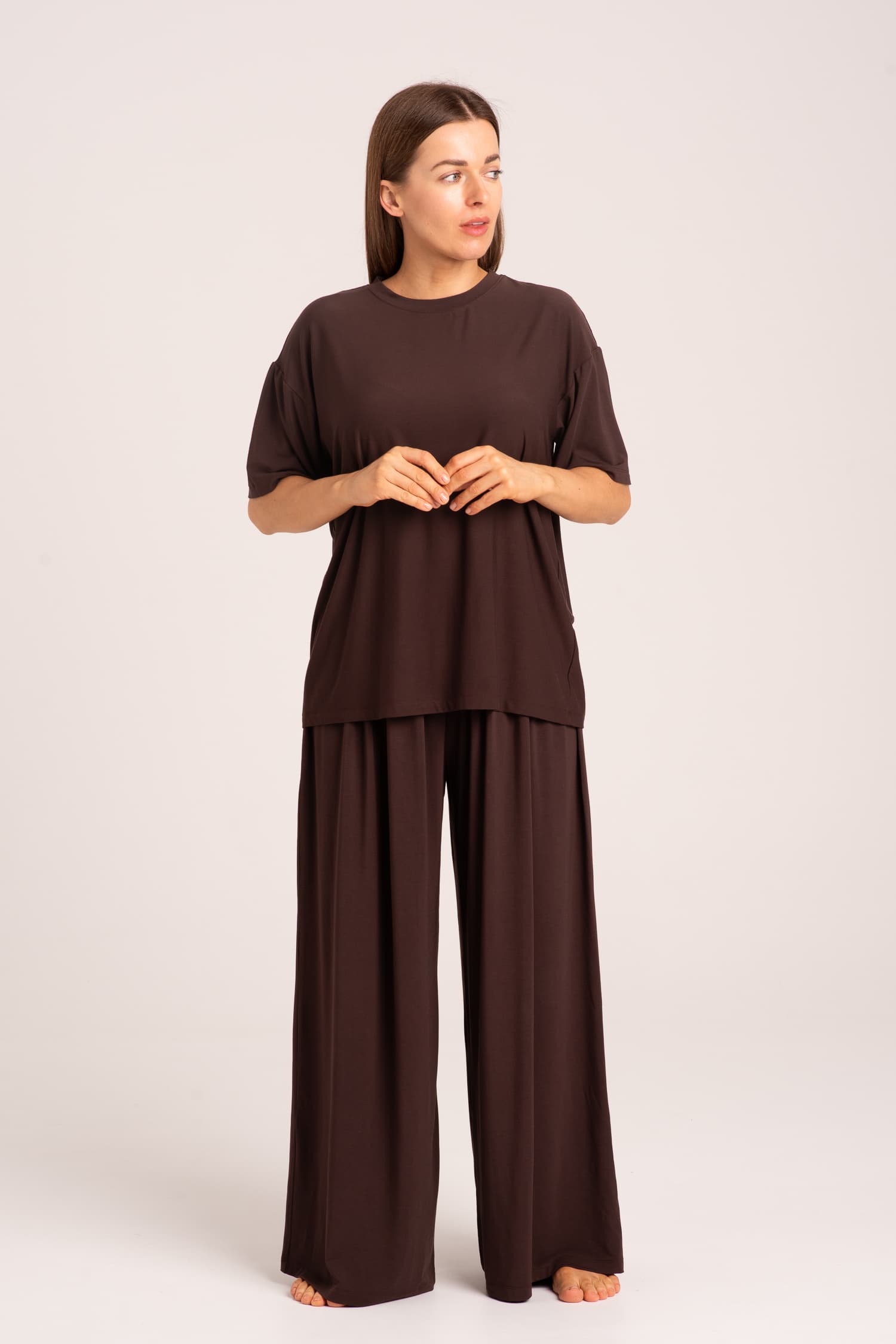 Brązowe luźne spodnie bambusowe Nina — zdjęcie 4