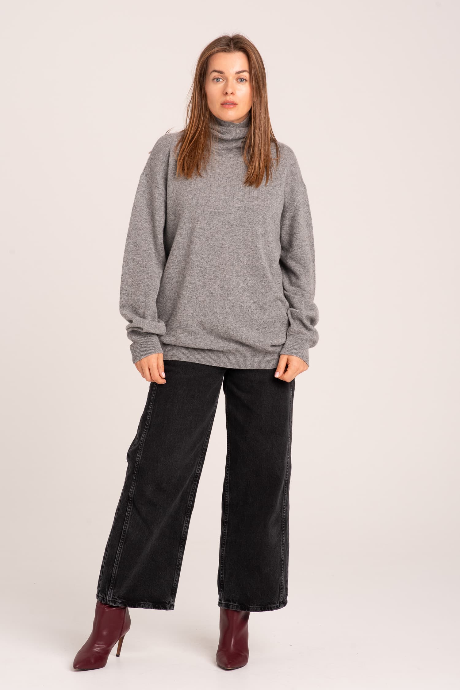 Szary klasyczny golf damski Monica — zdjęcie 2