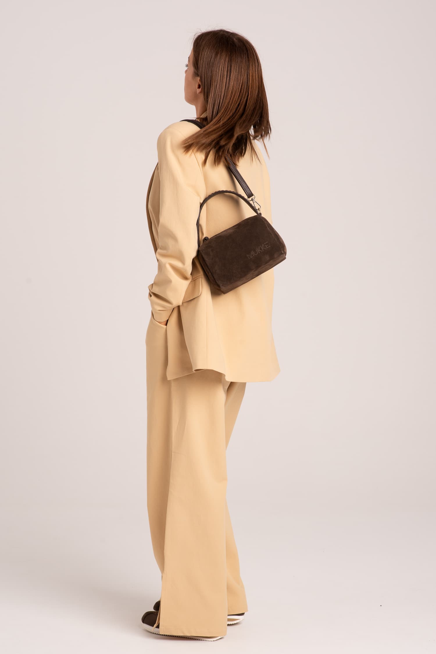 Żółty garnitur z szerokimi spodniami Mia — zdjęcie 8