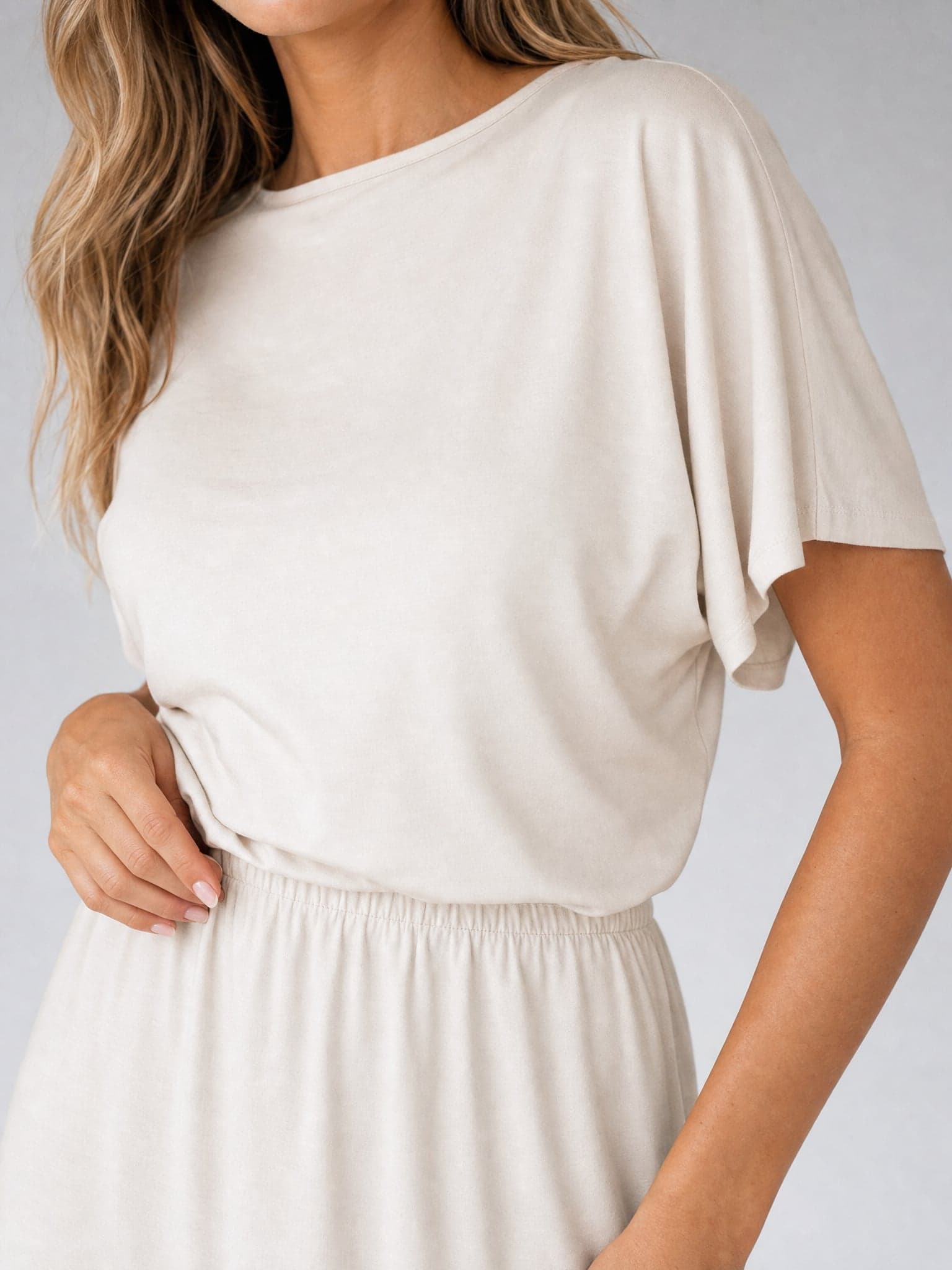 Vestido Rosa de modal color crema con manga corta — foto 7