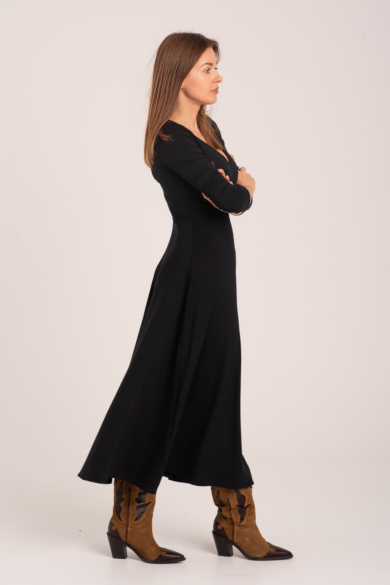 Czarna sukienka z długim rękawem Antonia long — zdjęcie 3