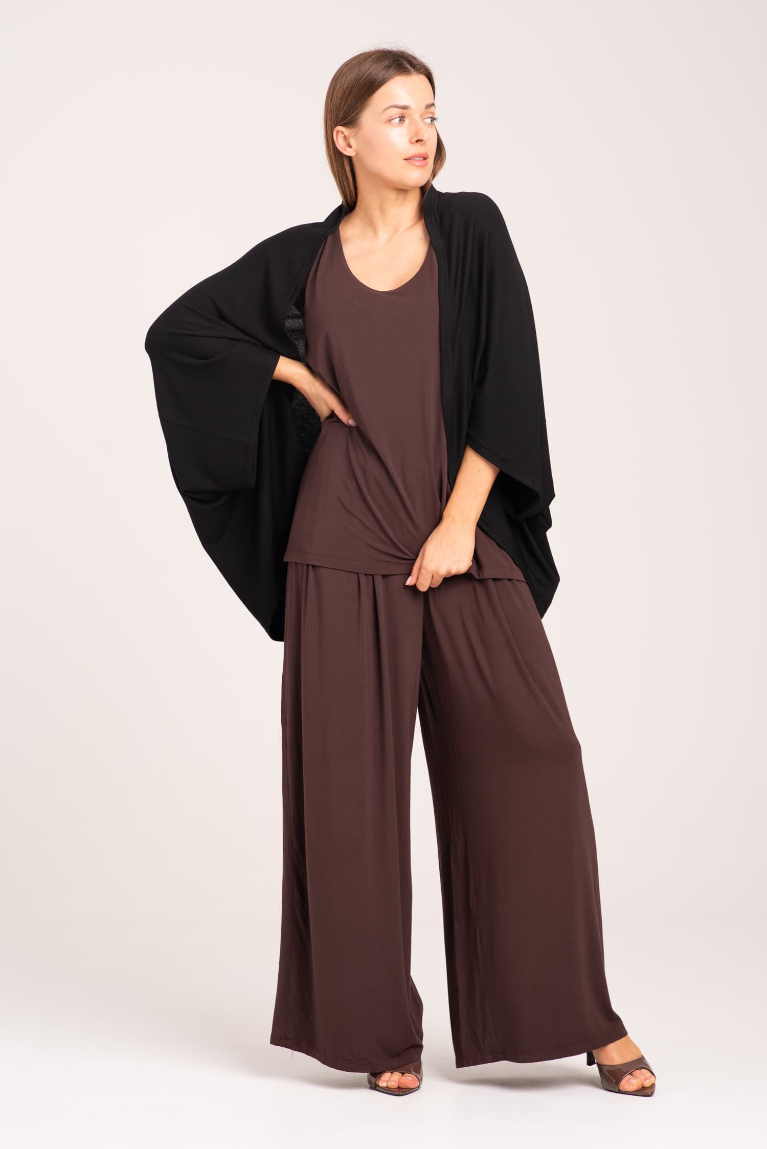 Czarna narzutka bambusowa Grażynka — zdjęcie 6