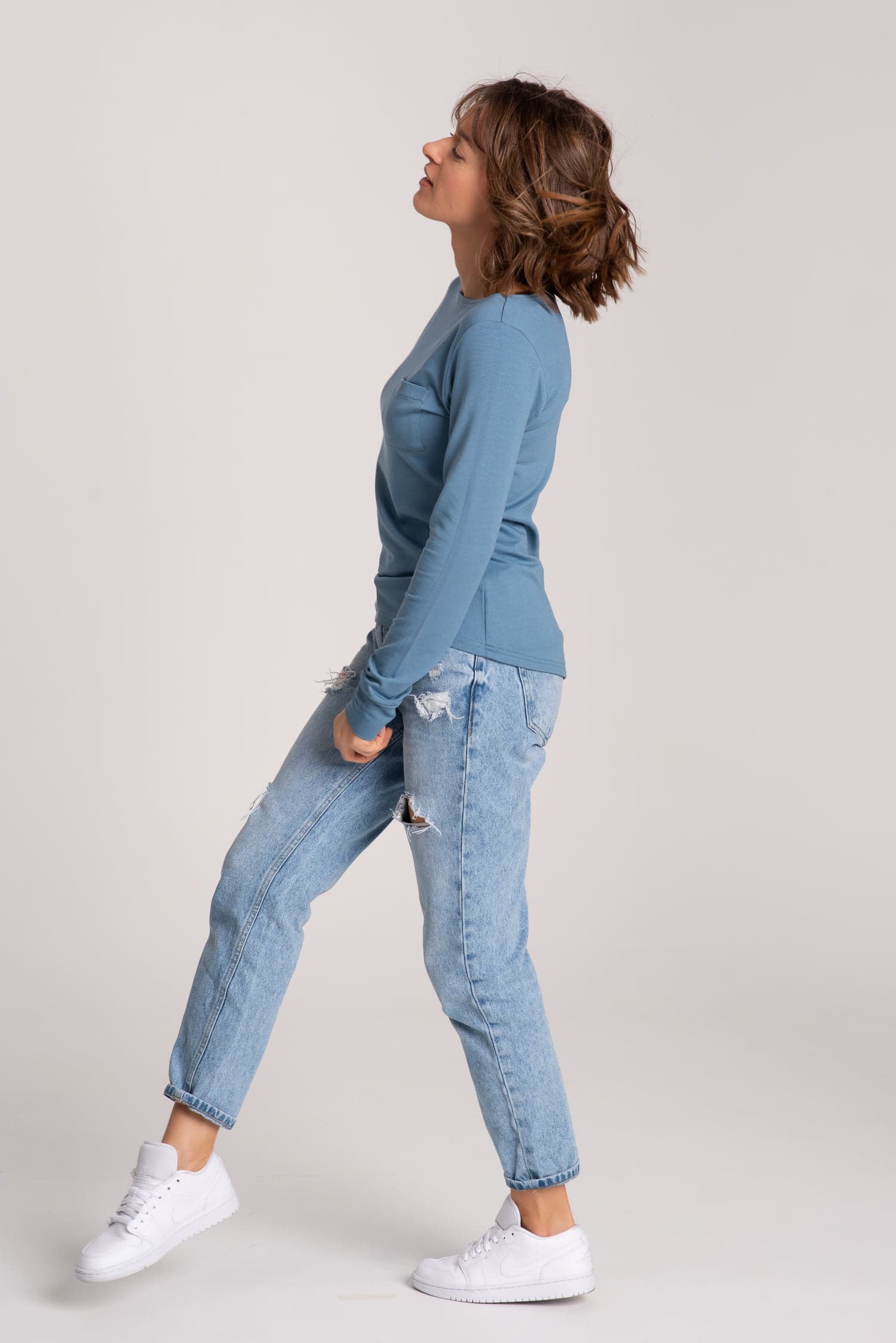 Longsleeve z kieszonką BASIC - niebieski — zdjęcie 4