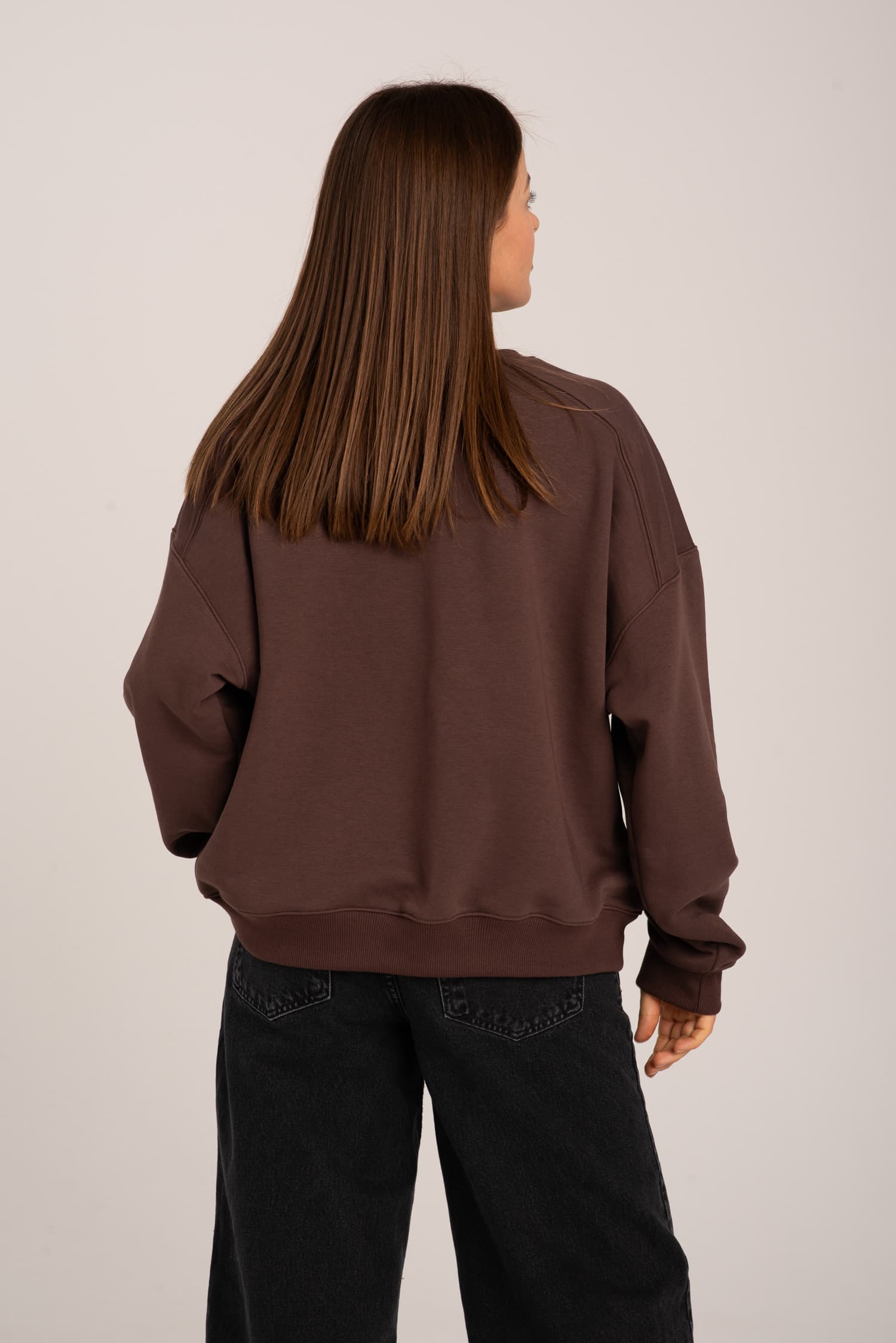 Czekoladowa bluza dresowa Nora — zdjęcie 4