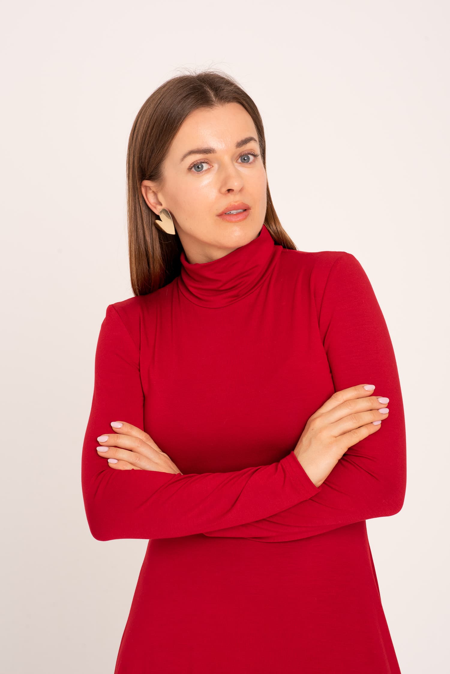 Czerwona sukienka z golfem Willow — zdjęcie 6