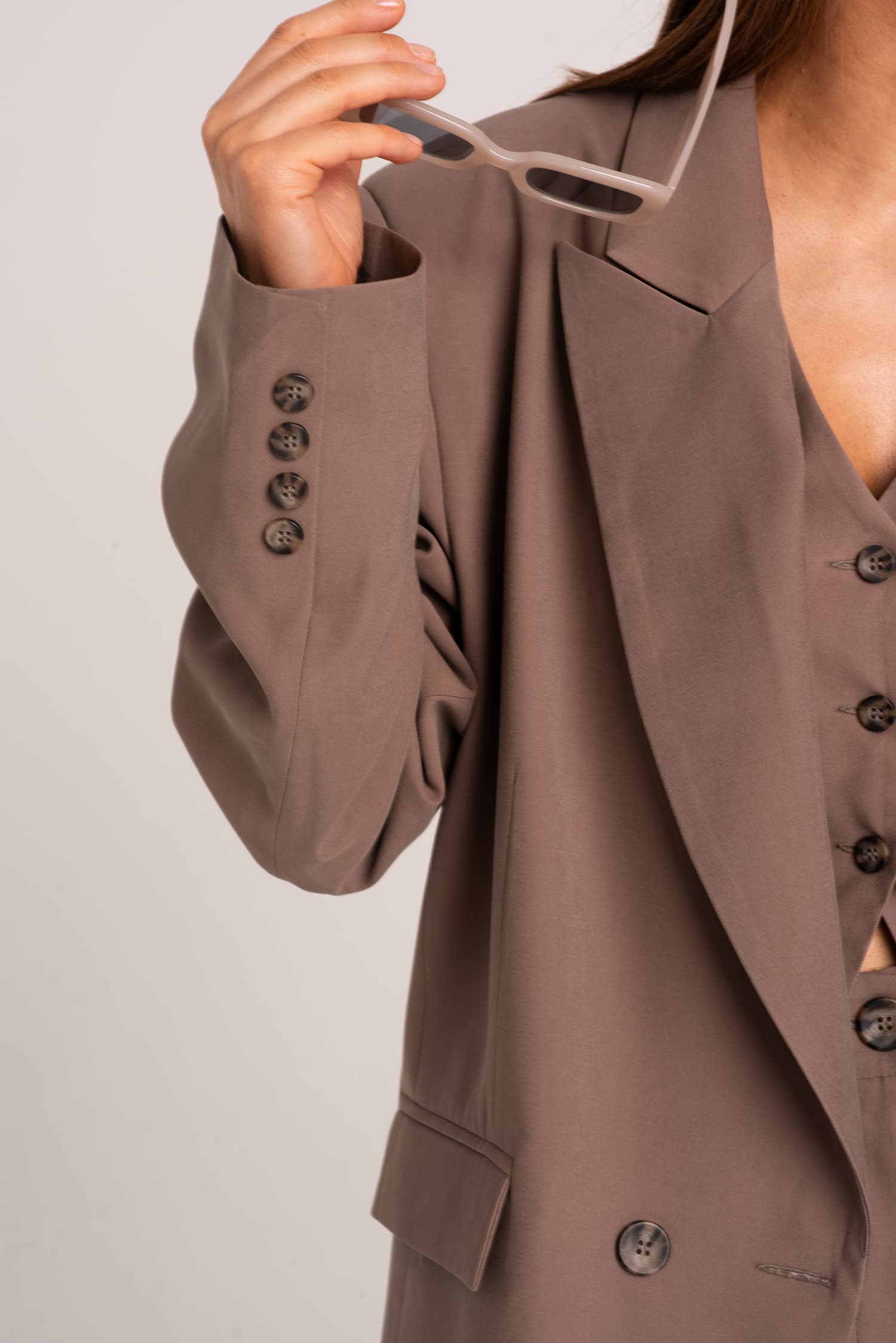 Brązowa marynarka damska oversize Pearl — zdjęcie 3