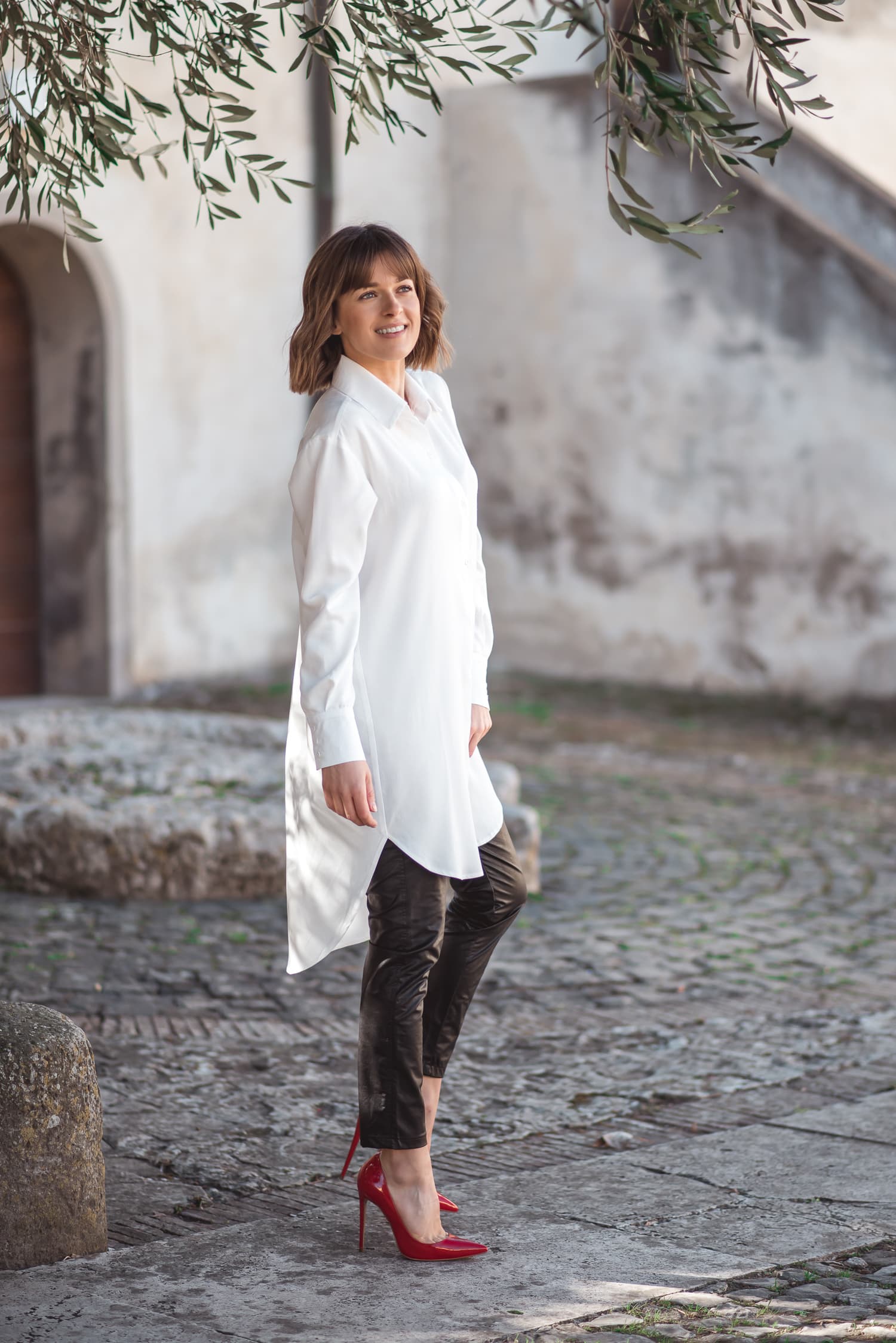 Biała damska koszula BASIC - zdjęcie 3