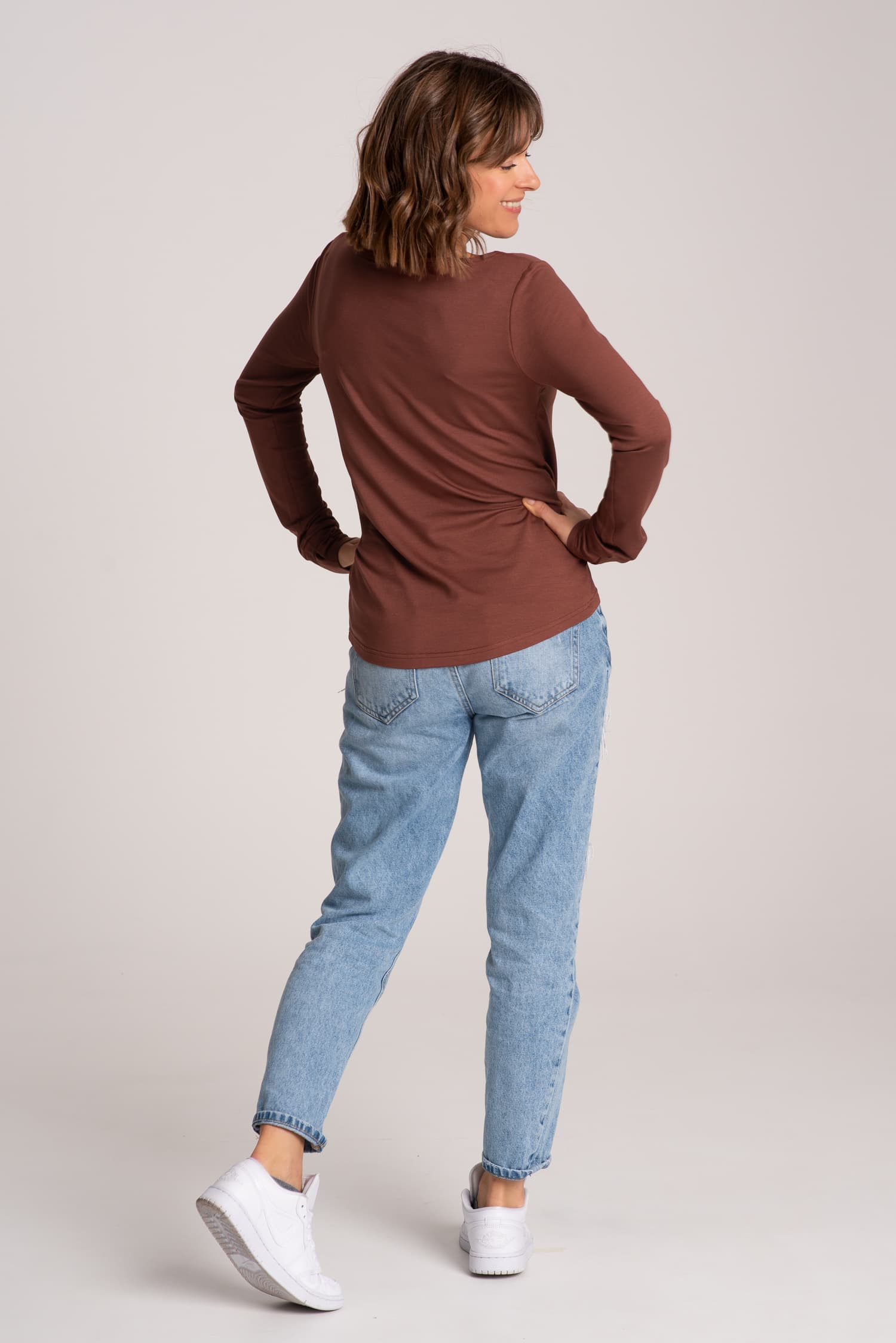 Longsleeve z kieszonką BASIC - brązowy - zdjęcie 5