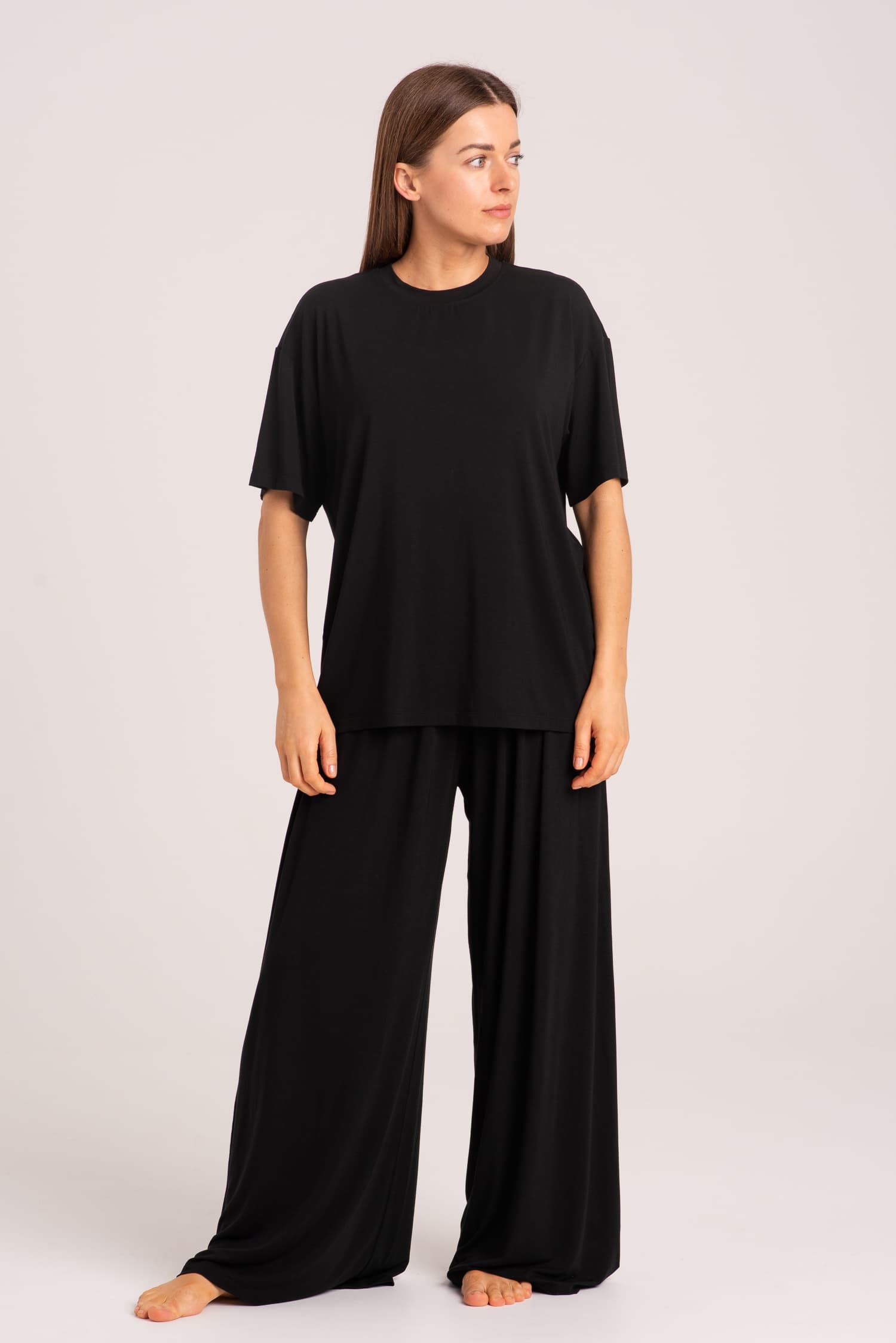 Czarny bambusowy t-shirt Nina