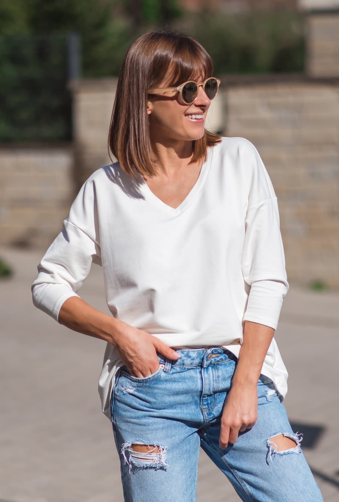 Bluza BASIC V - biała