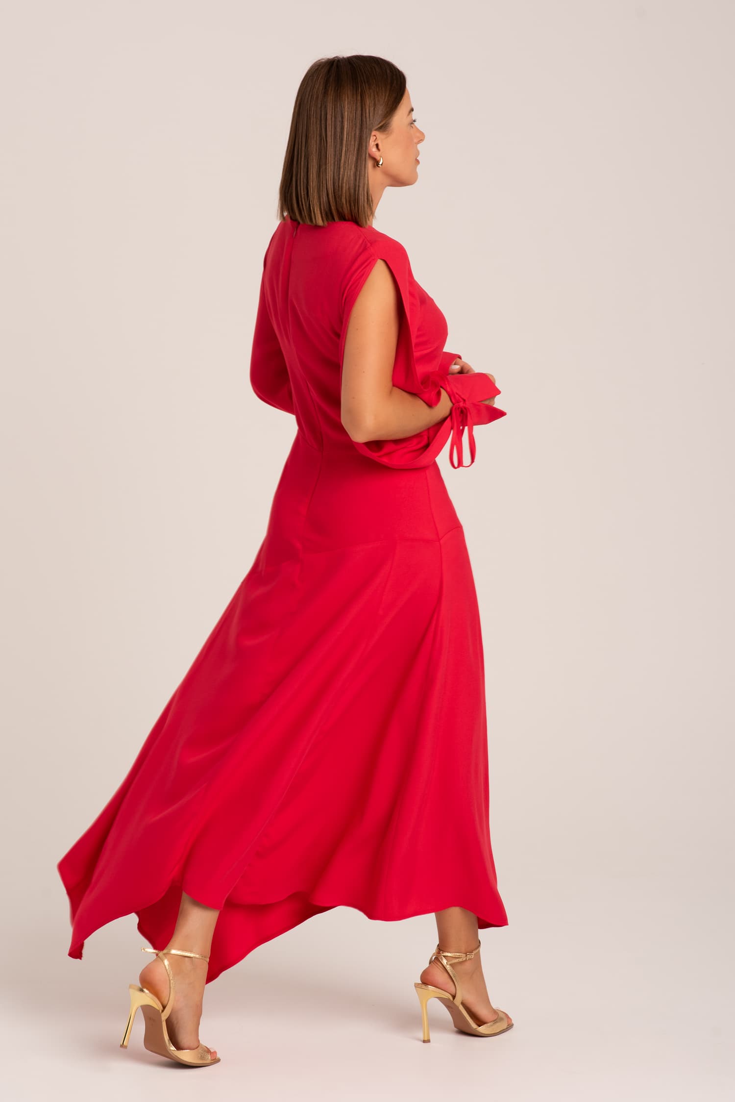 Czerwona asymetryczna sukienka Lea - zdjęcie 2