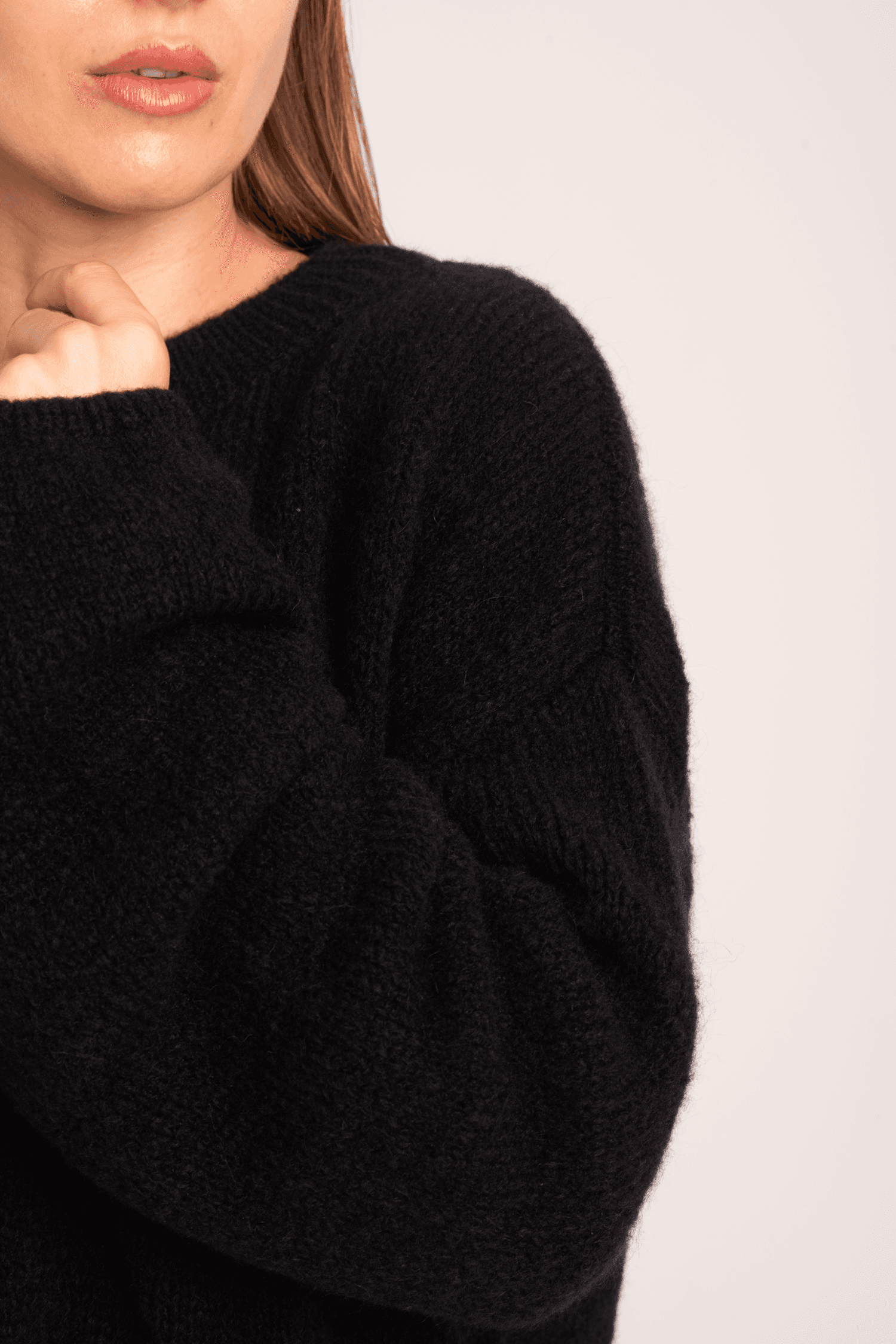 Czarny sweter Sasha - zdjęcie 5